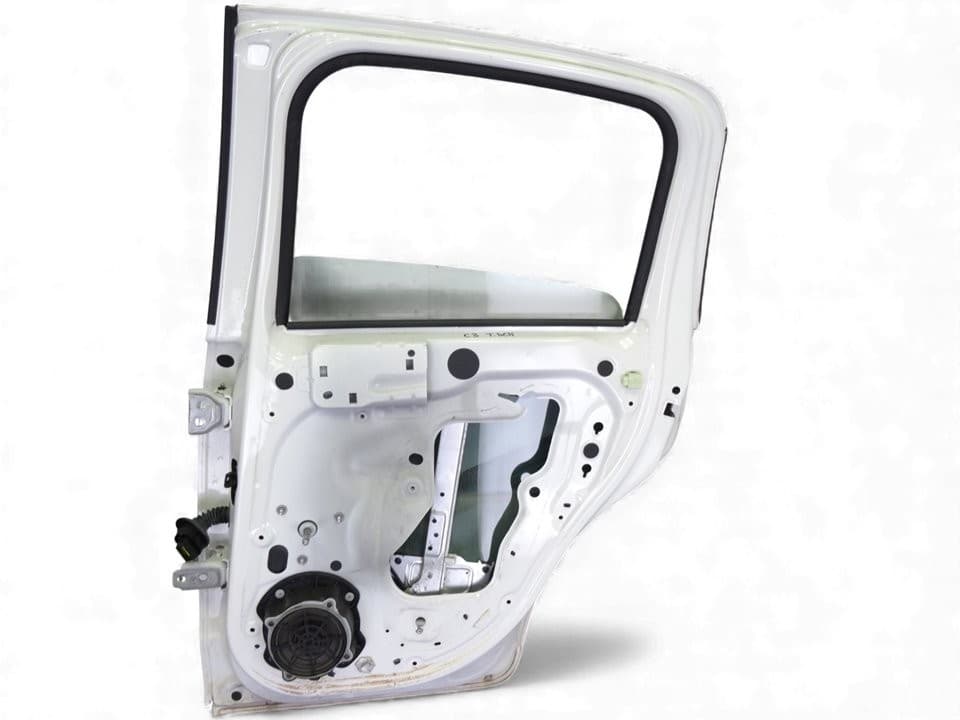 Puerta trasera derecha, Citroen C3 Live Edition 2016 usado 2