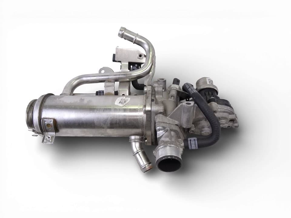 Enfriador EGR, FW939Y493AD usado 2