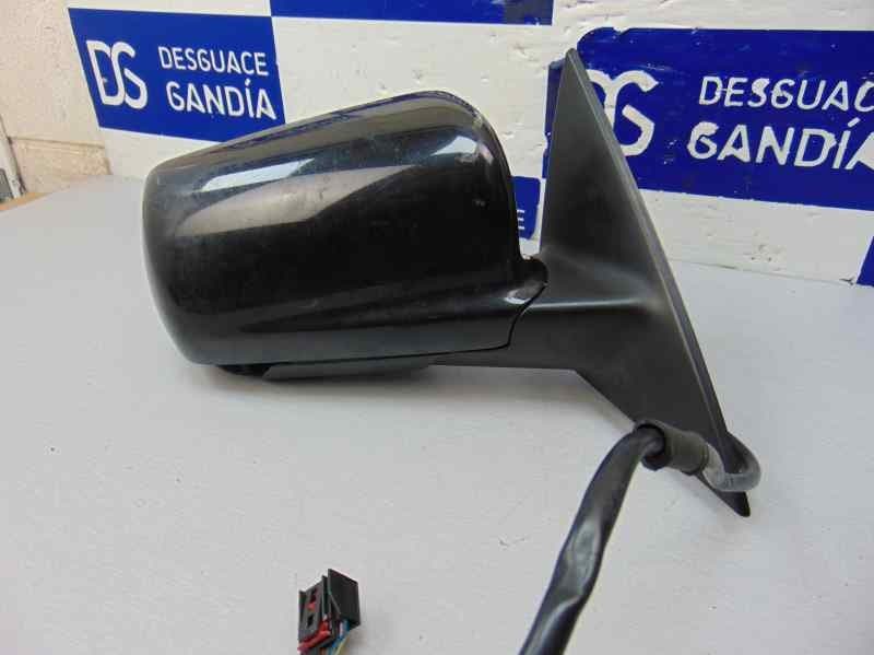 Retrovisor derecho usado 2