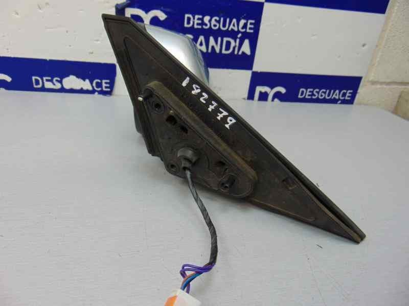 Retrovisor izquierdo usado 2