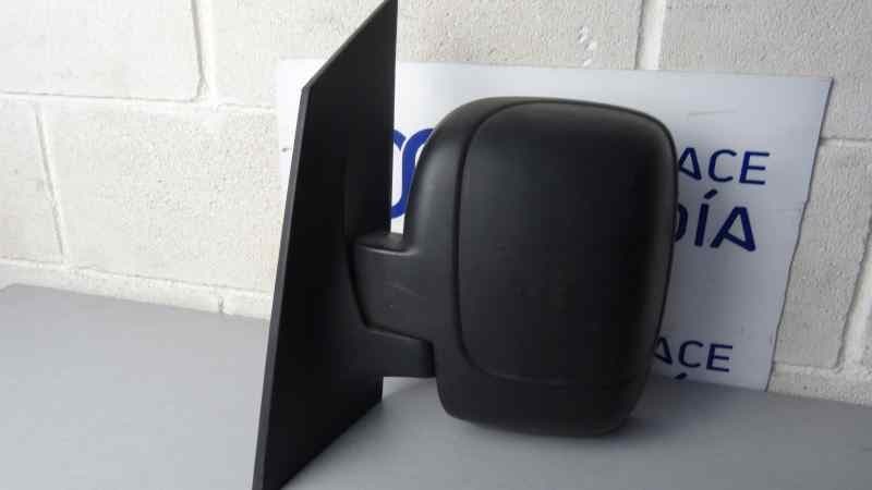 Retrovisor izquierdo usado 2