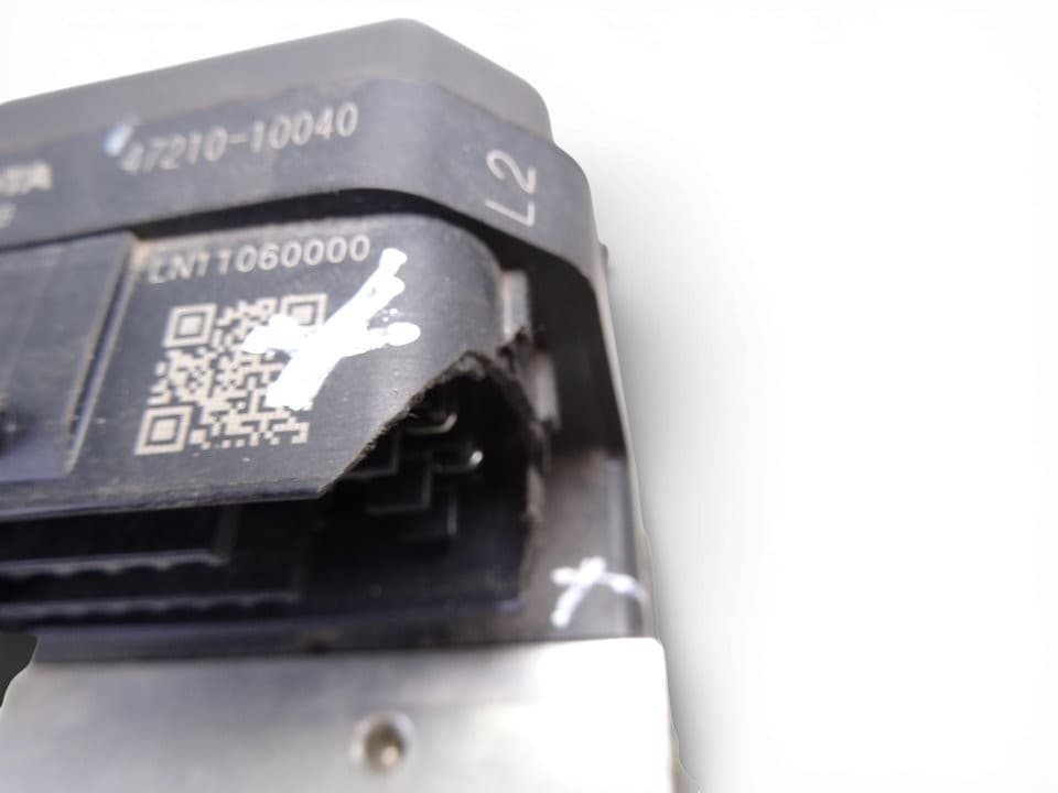 Servofreno, Toyota C-hr (X10) Hybrid Active 2018, 4721010040 usado 2