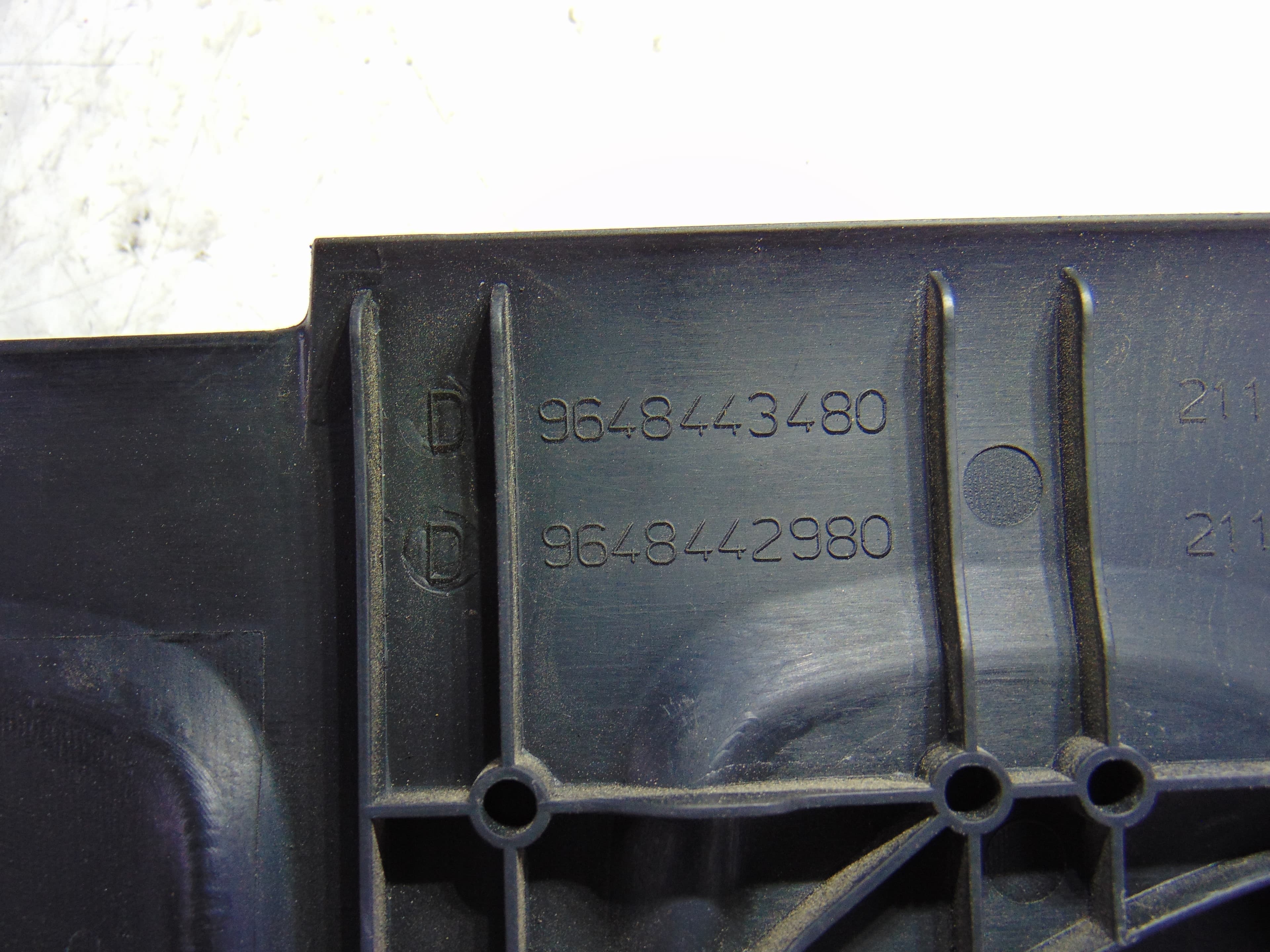 Tapa motor, Citroen C3 1.4 16V SensoDrive X-Tr 2004, 9648443480 usado 2