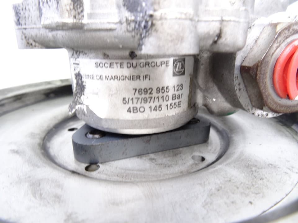 Bomba direccion, Audi A6 Berlina (4B2) 2.4 (121kW) 1997, 4B0145155E usado 2