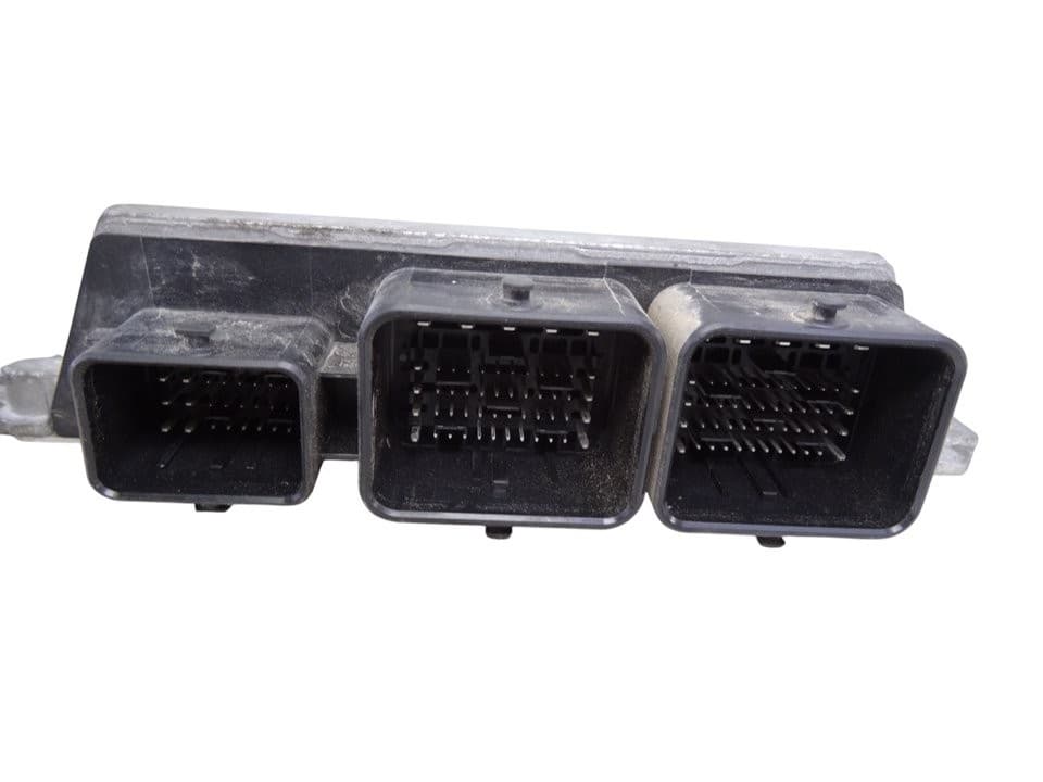 Centralita motor uce, Peugeot 208 Style 2016, 9811545080 usado 2