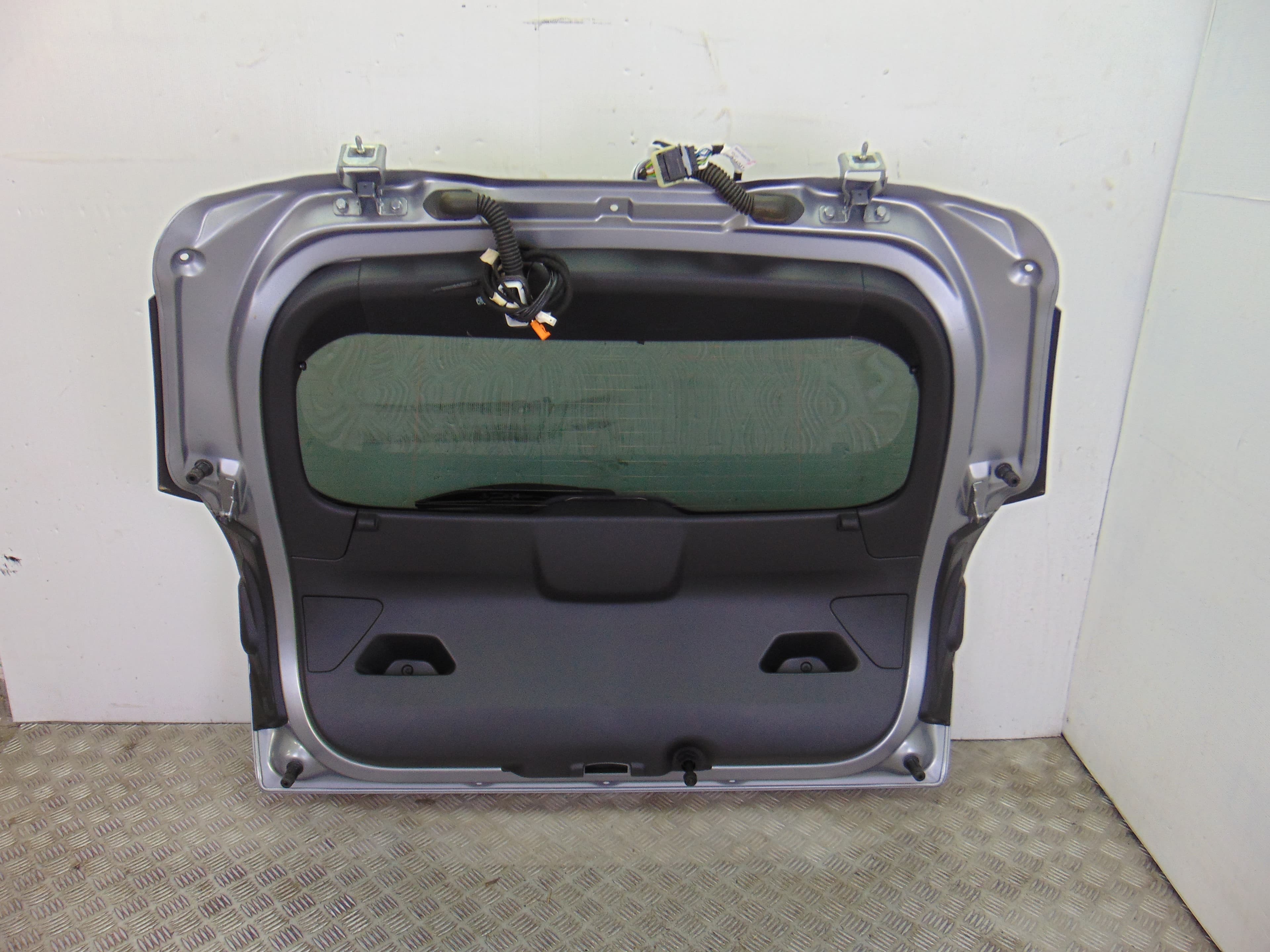 Porton trasero nuevo 2