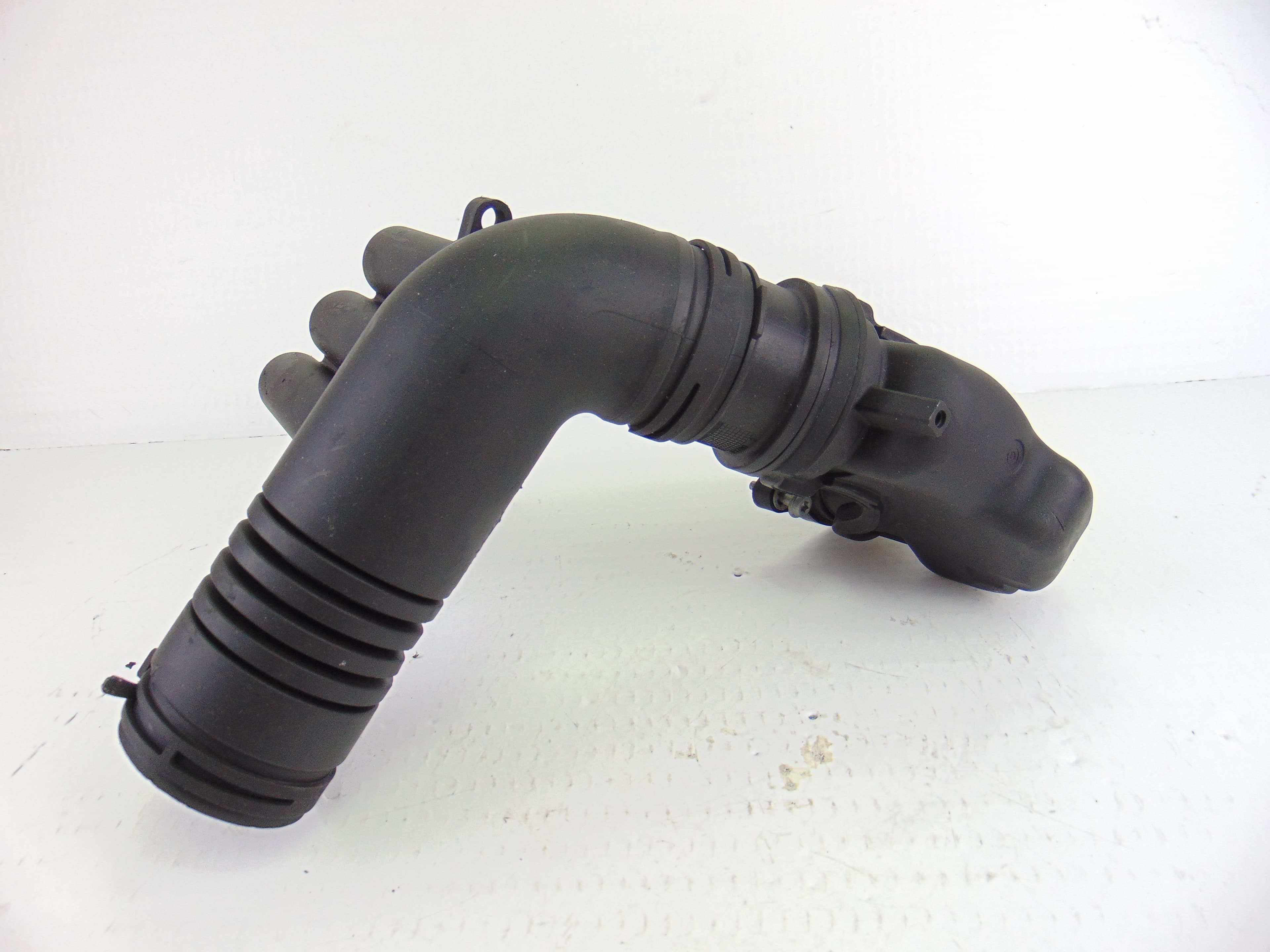 Tubo, 04E129651A usado 2