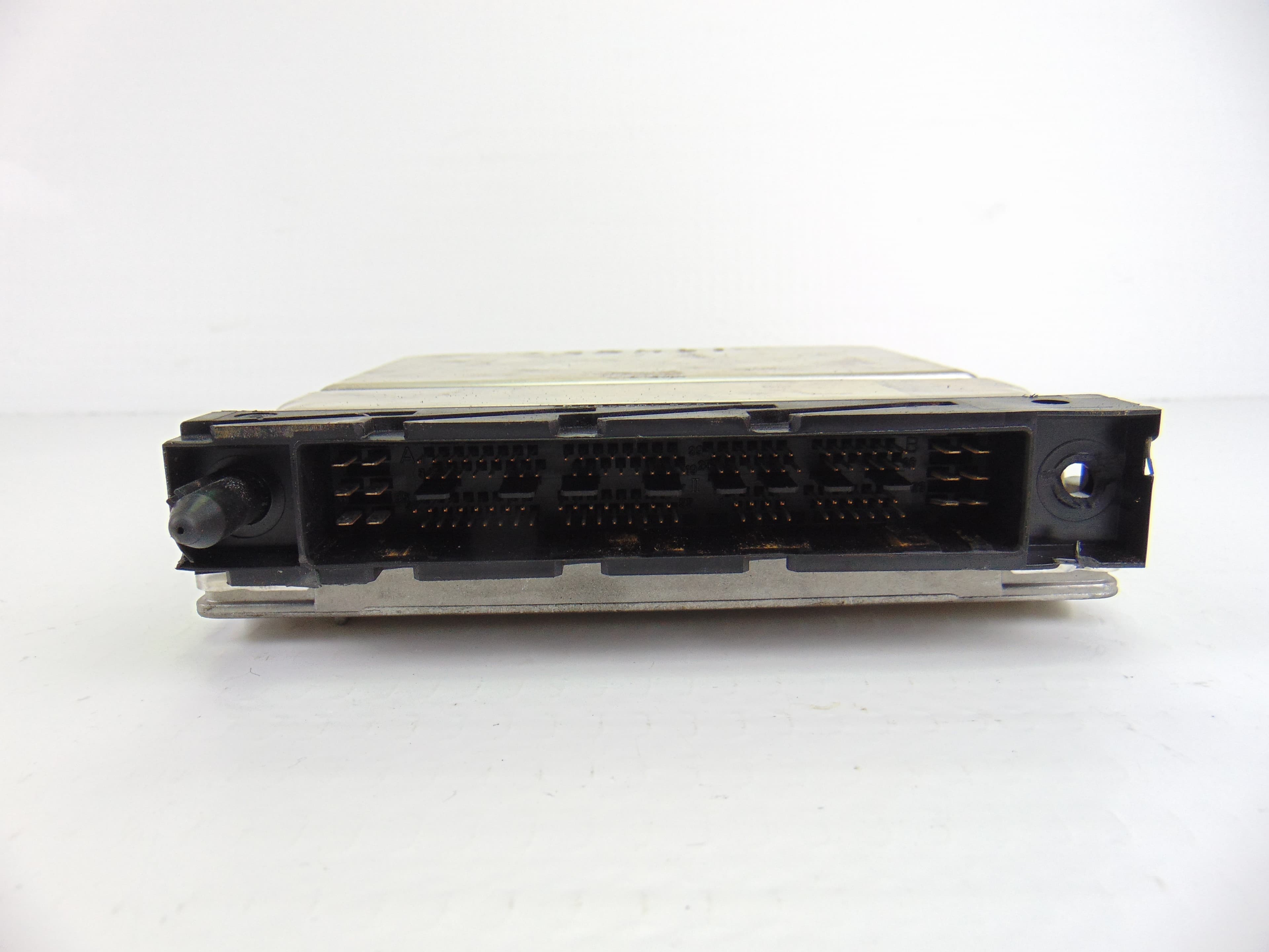 Centralita motor uce, 08677708A usado 3