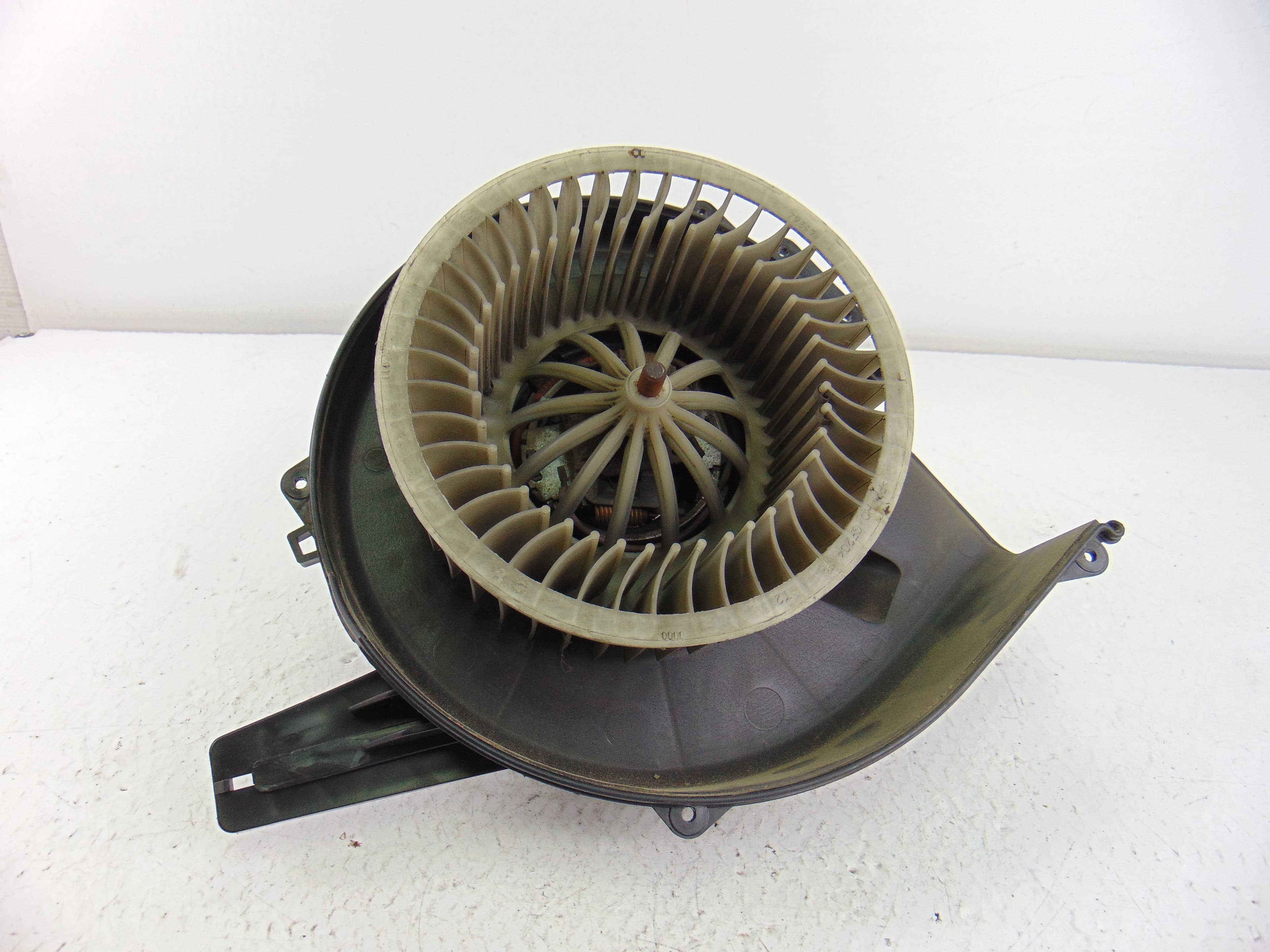 Motor calefaccion, Seat Ibiza (6L1) Cool 2002, 6Q1820015C usado 3