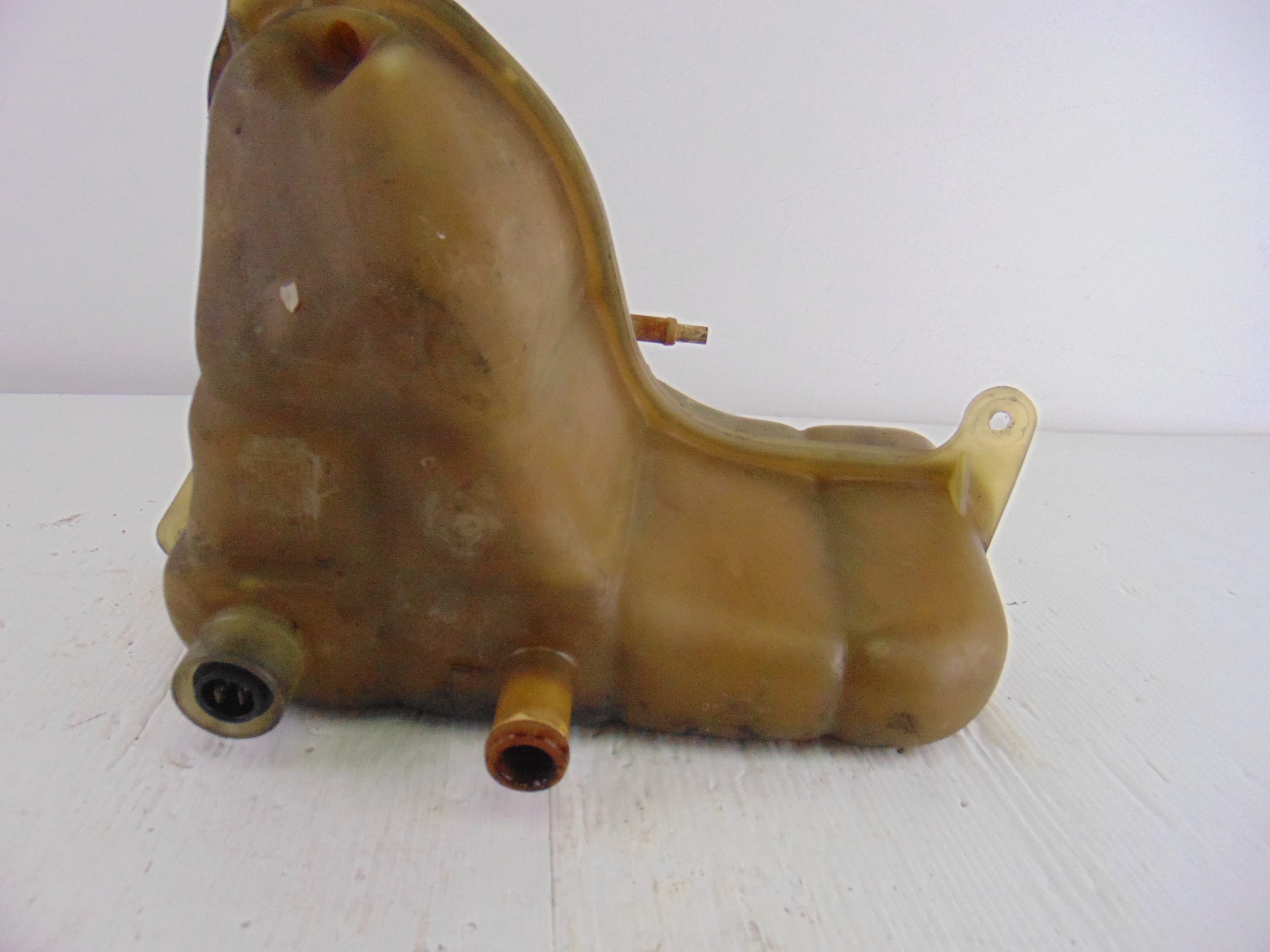 Deposito expansion, Audi A8 (D2) 2.5 TDI Quattro 2001, 4D0121403C usado 3