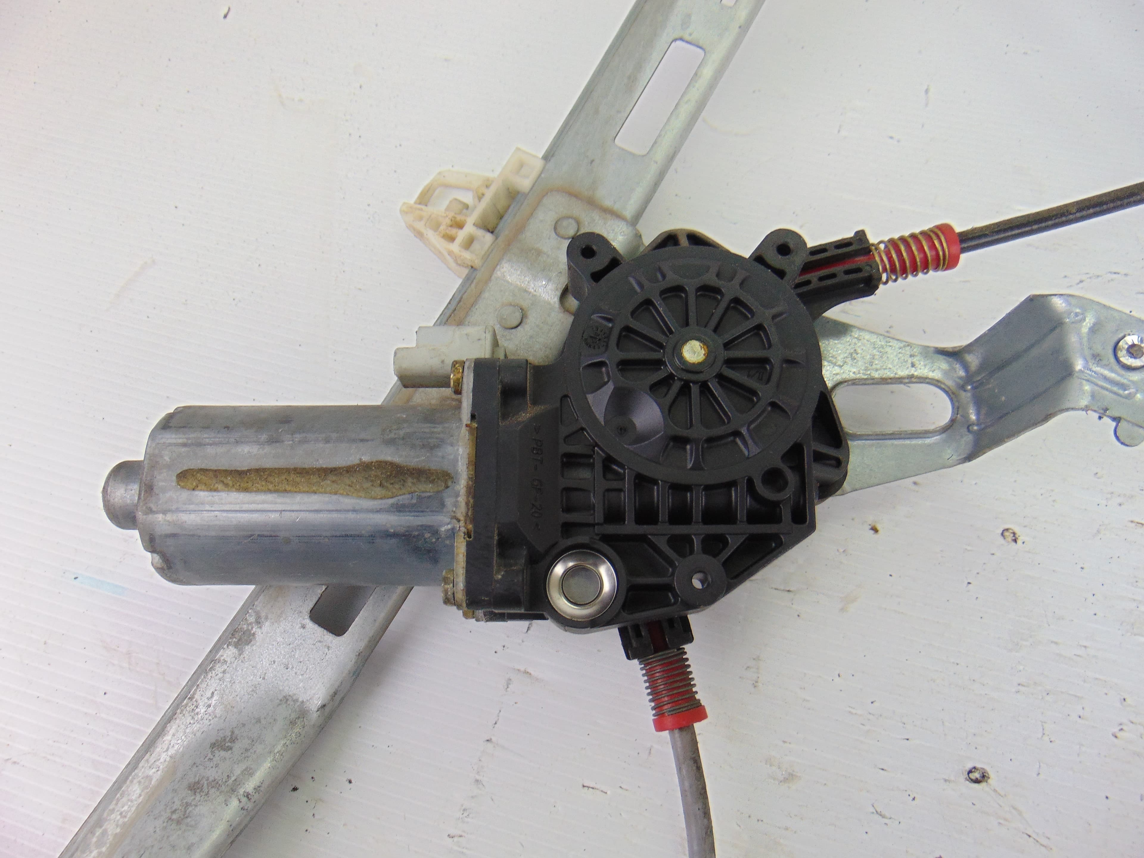 Elevalunas delantero derecho, Peugeot 206 X-Line 2004 usado 3