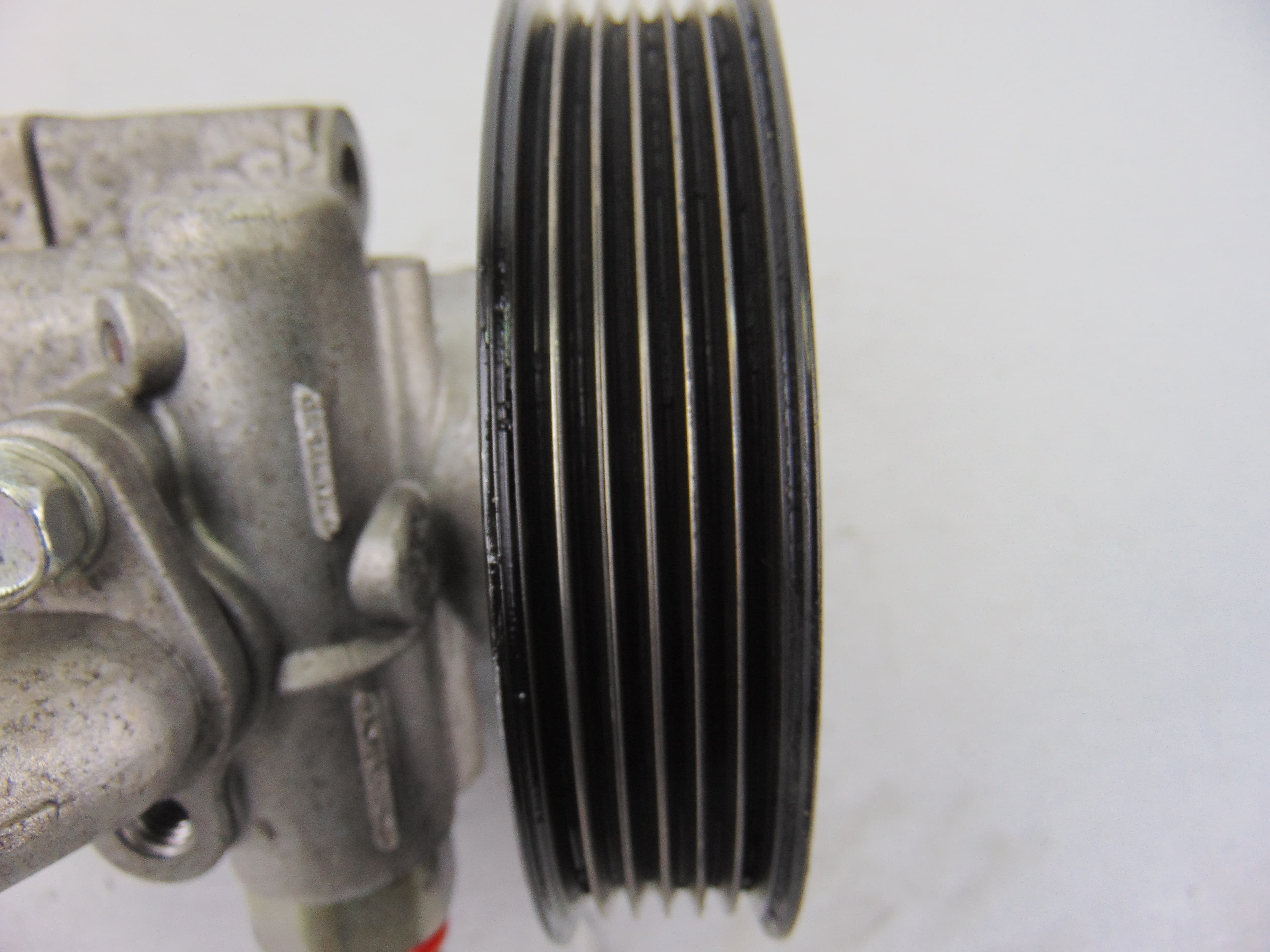 Bomba direccion, Opel Insignia Berlina Cosmo 2010 usado 3