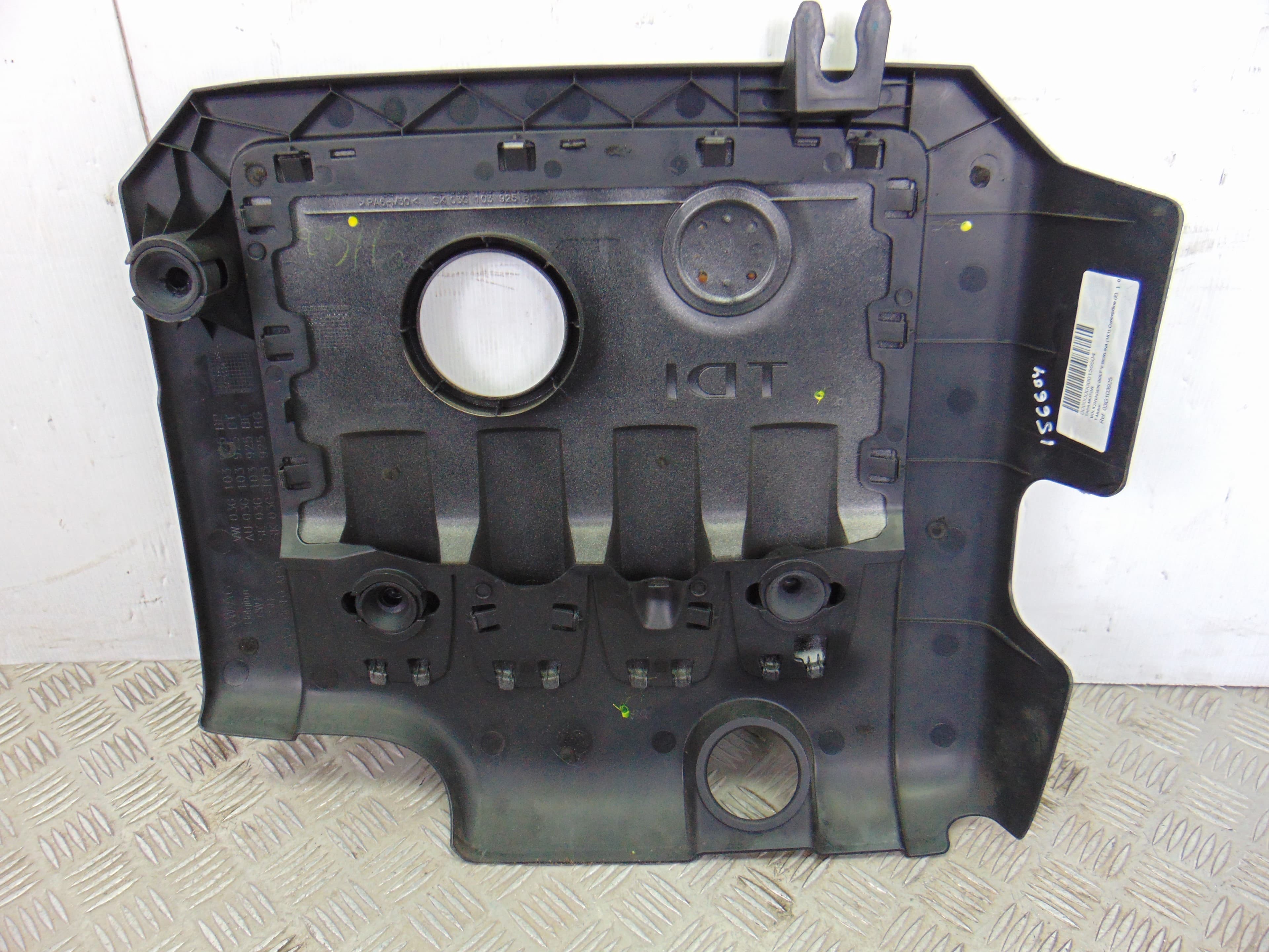 Tapa motor, 03G103925 usado 3