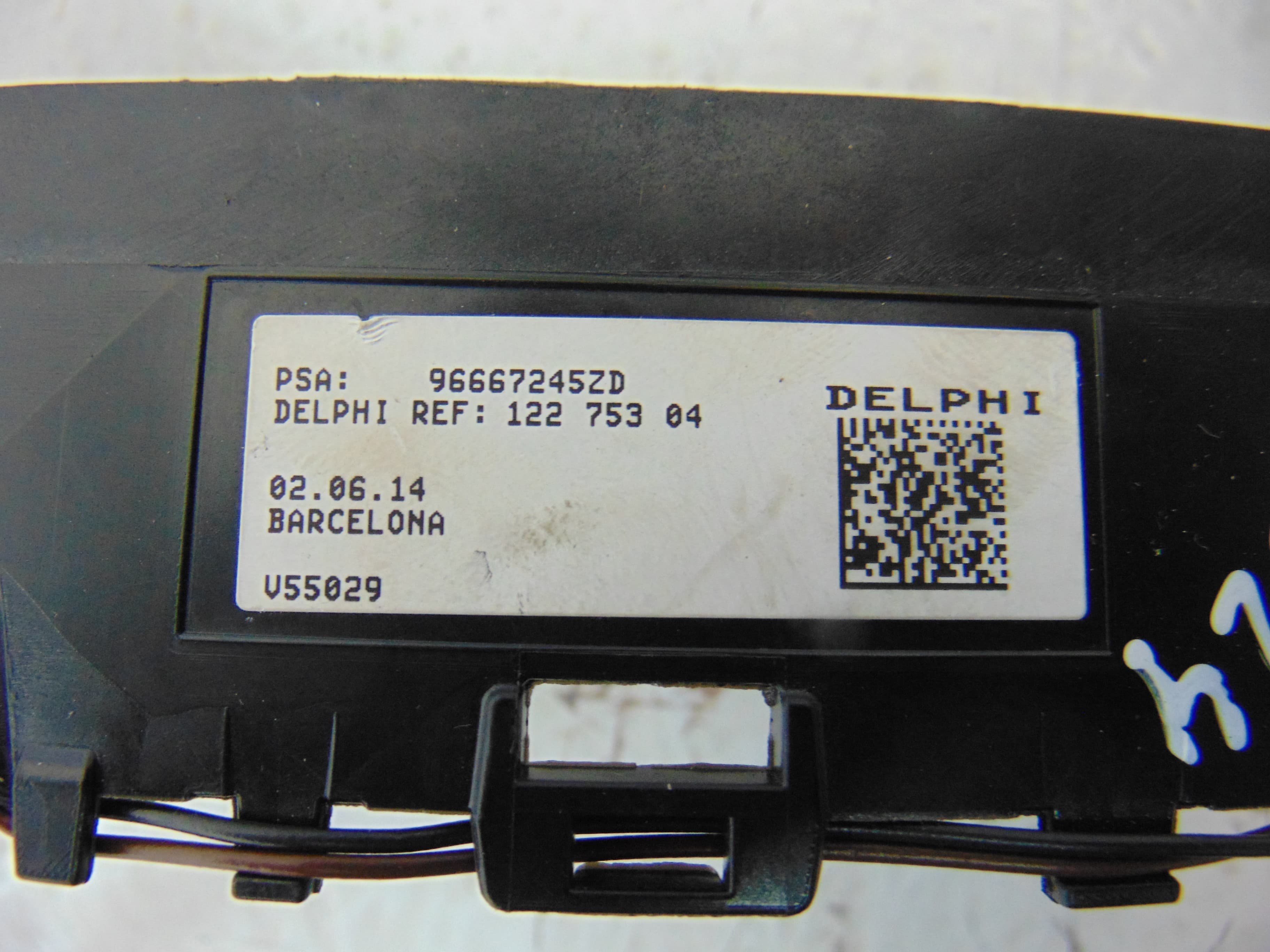 Mando volante, Citroen C4 Cactus Feel 2014, 96667245ZD usado 3