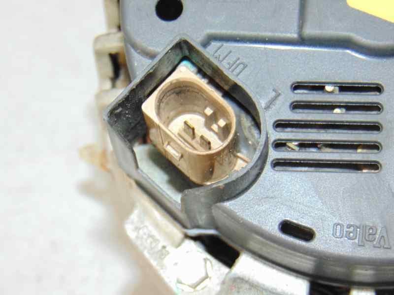 Alternador, Audi A6 Berlina (4B2) 2.5 TDI 1999 usado 3