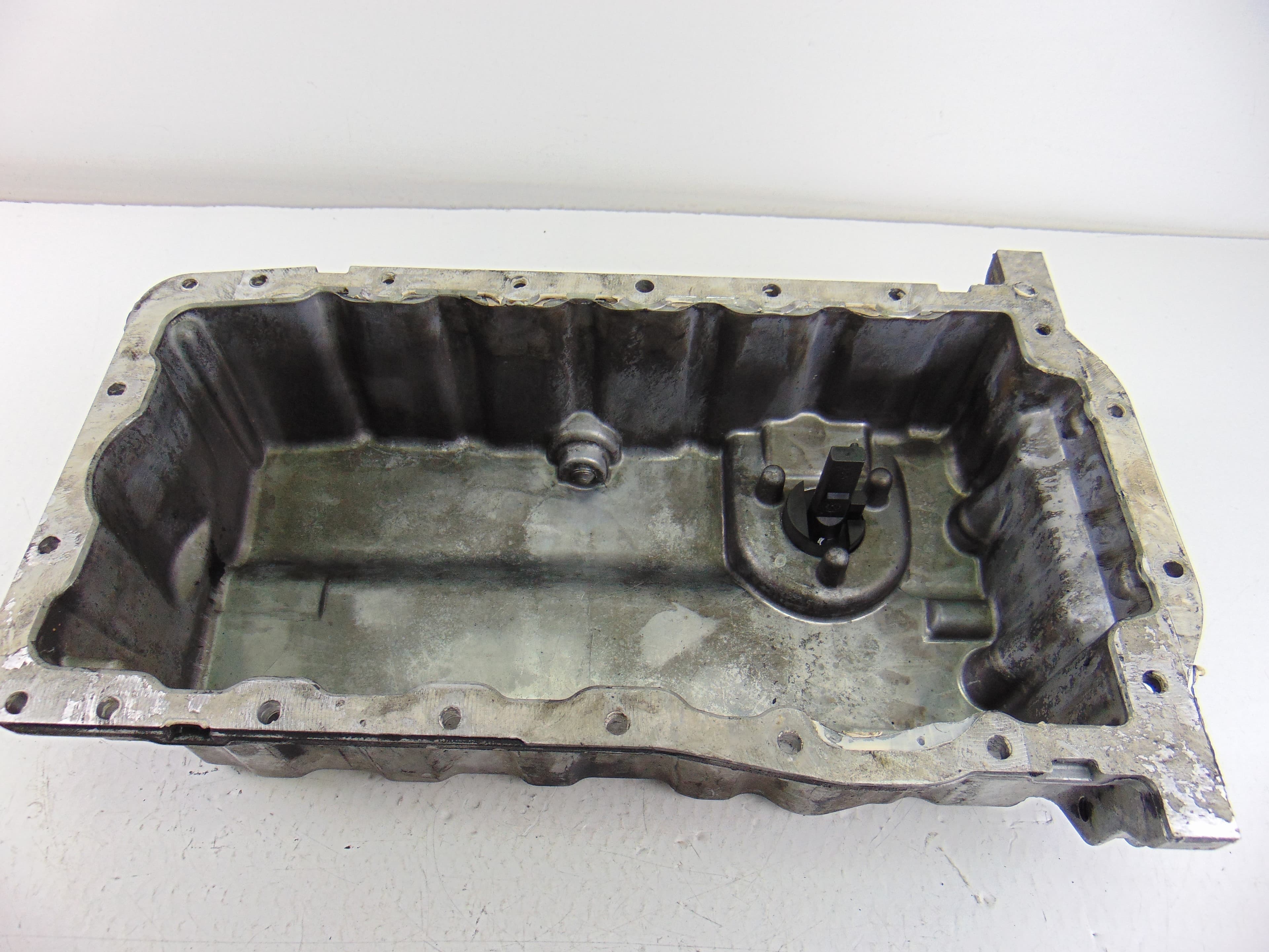 Carter, Volkswagen Touran (1T2) Advance 2008, 038103603AG usado 3