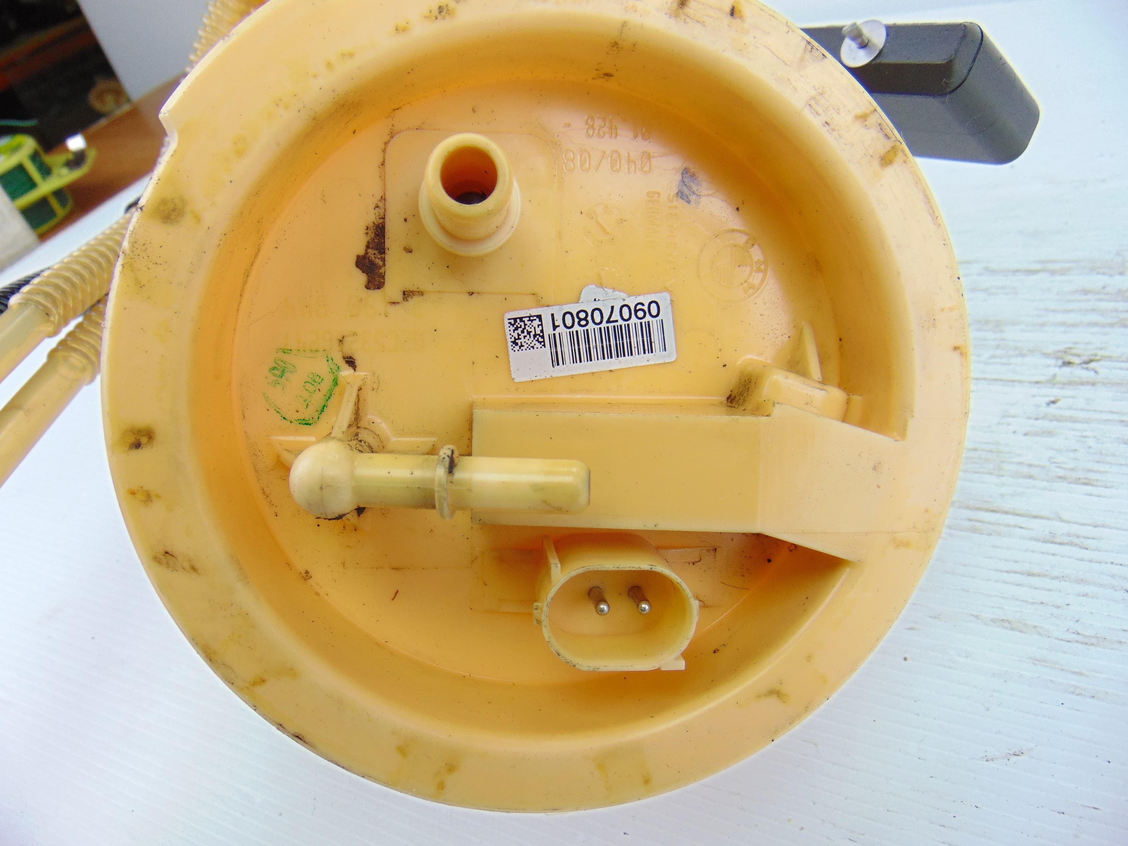 Aforador, BMW Serie 1 Berlina (E81/E87) 123d 2009, 7190944 usado 3