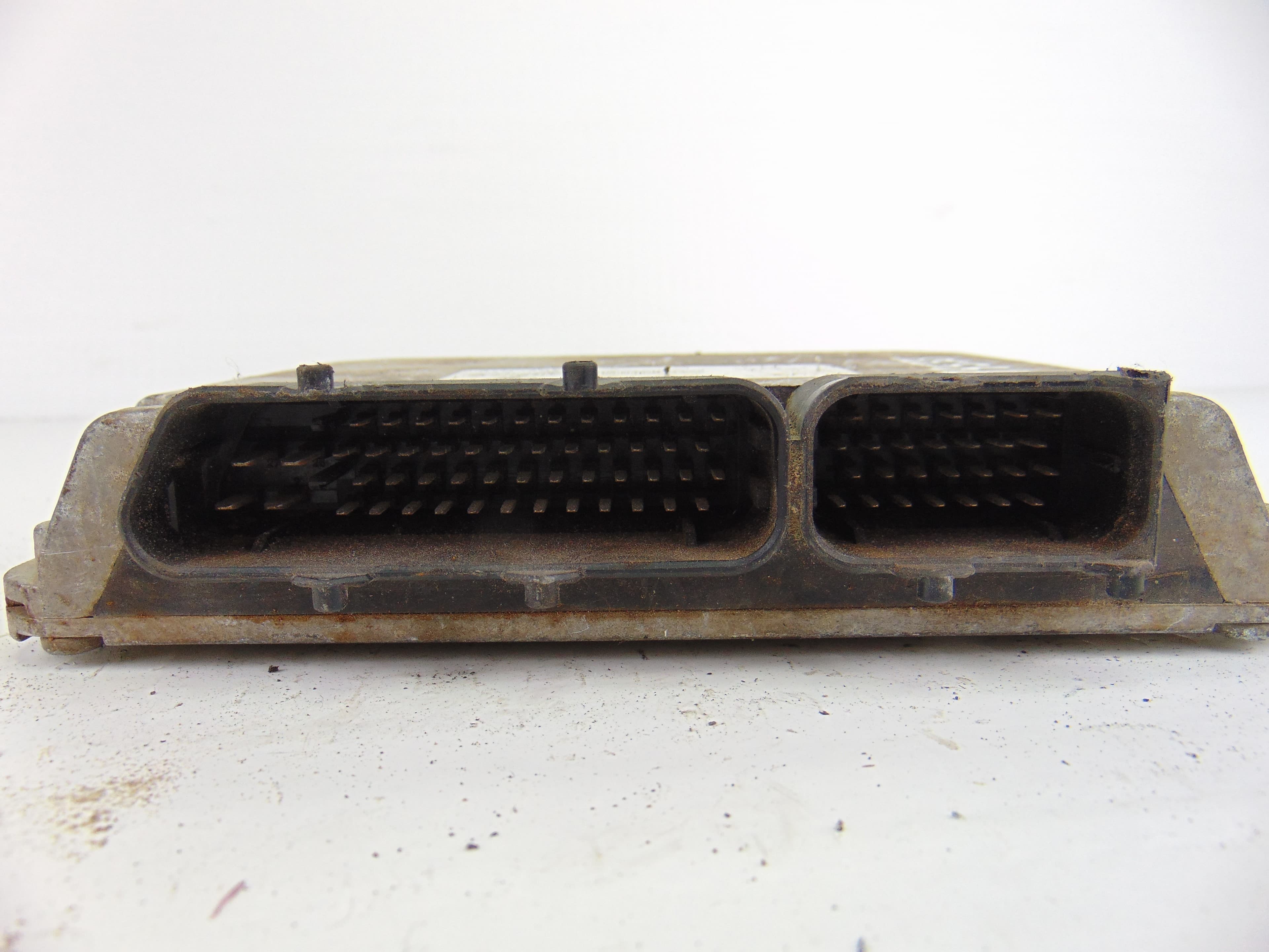Centralita motor uce, 06A906019F usado 3