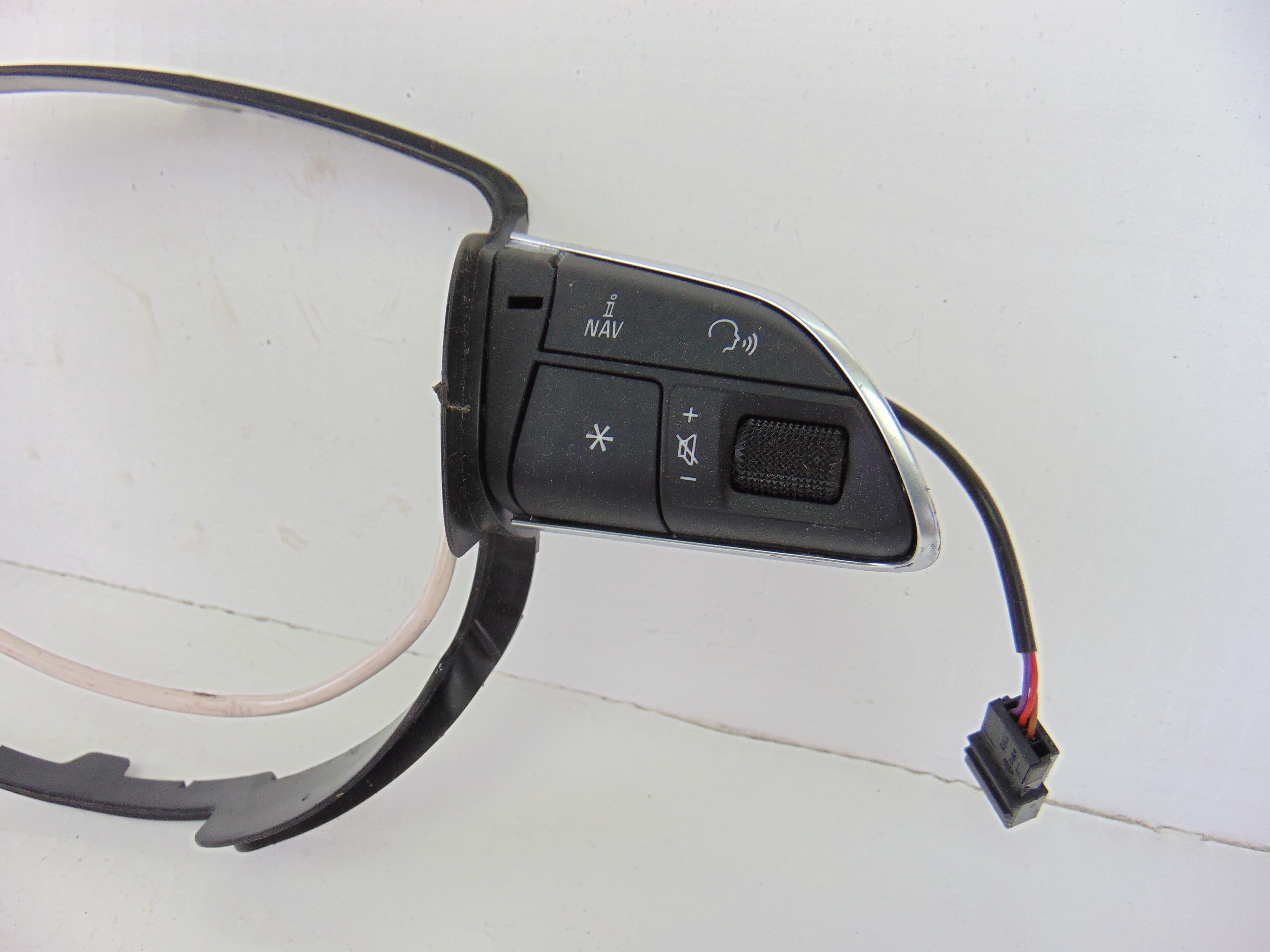 Mando volante, 4G0419091BA usado 3