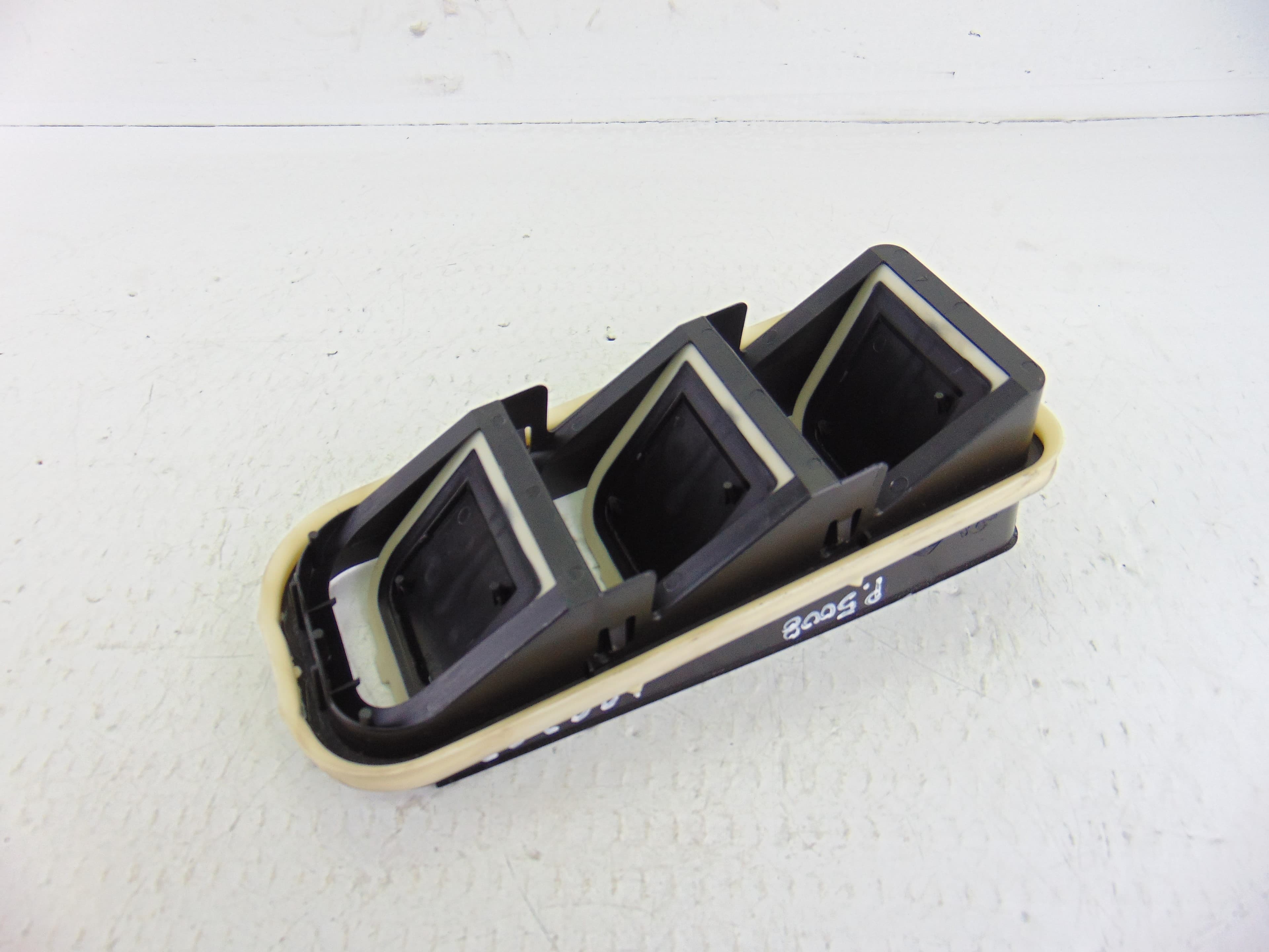 Molduras traseras, Peugeot 5008 Active 2017, 9678565780 nuevo 3