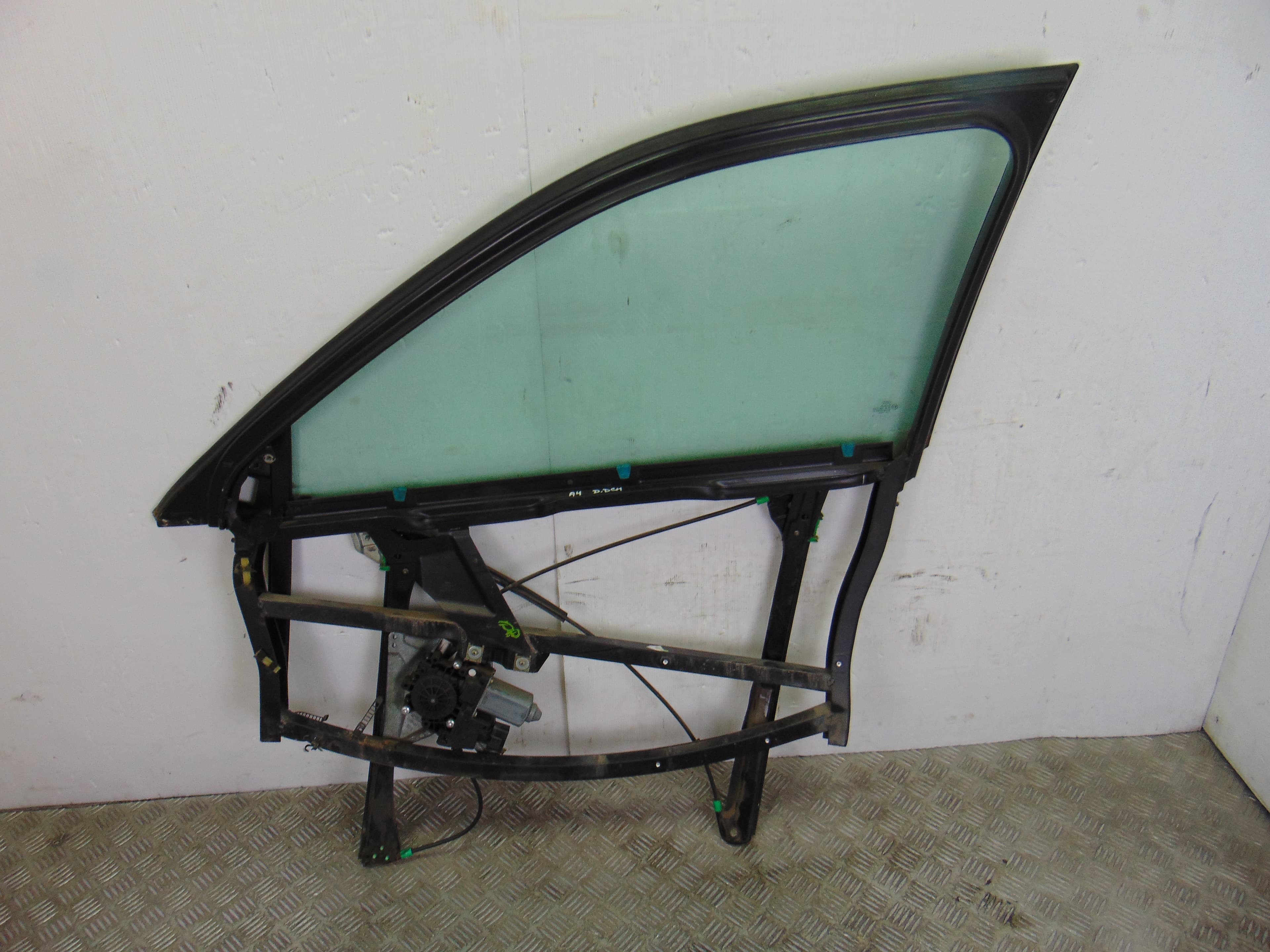 Elevalunas delantero derecho, Audi A4 Berlina (B5) 1.8 T 1998 usado 3