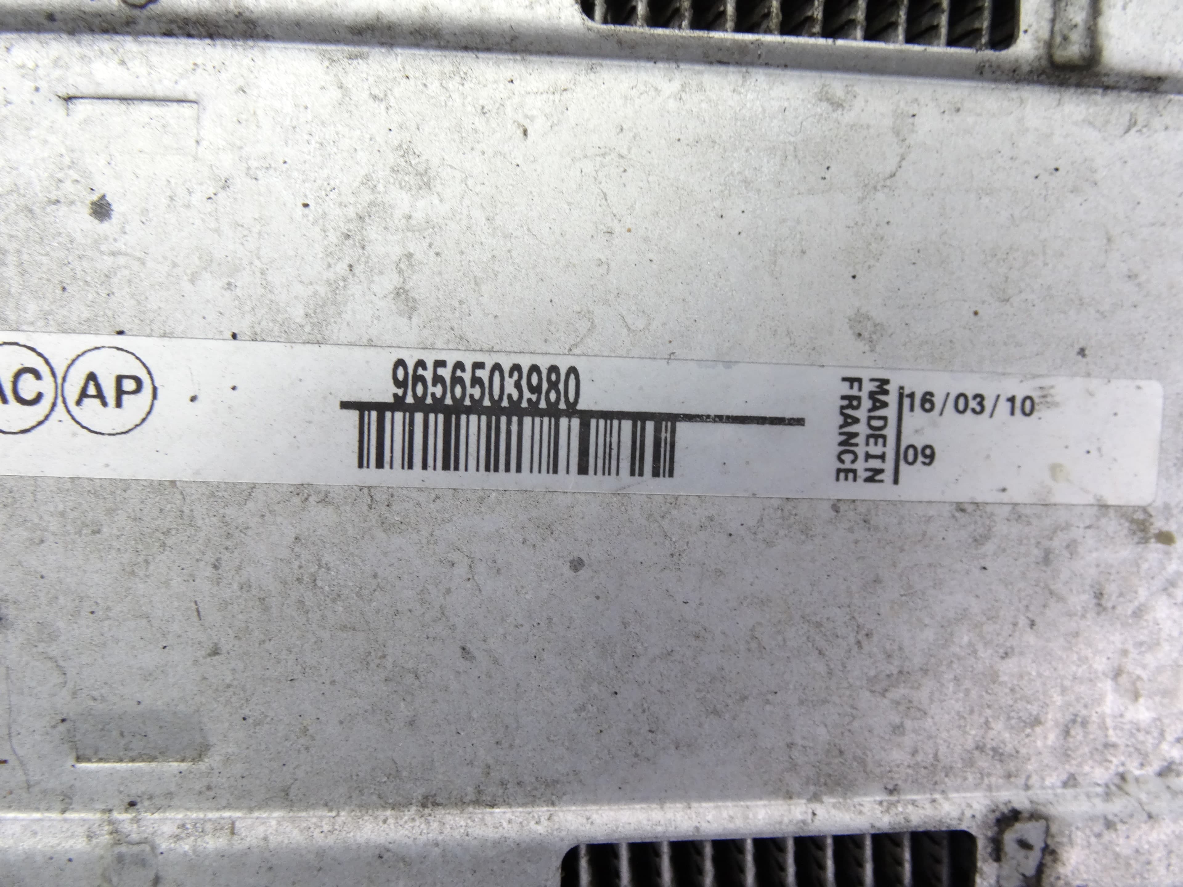 Intercooler, Peugeot 3008 Confort 2009, 9656503980 usado 3