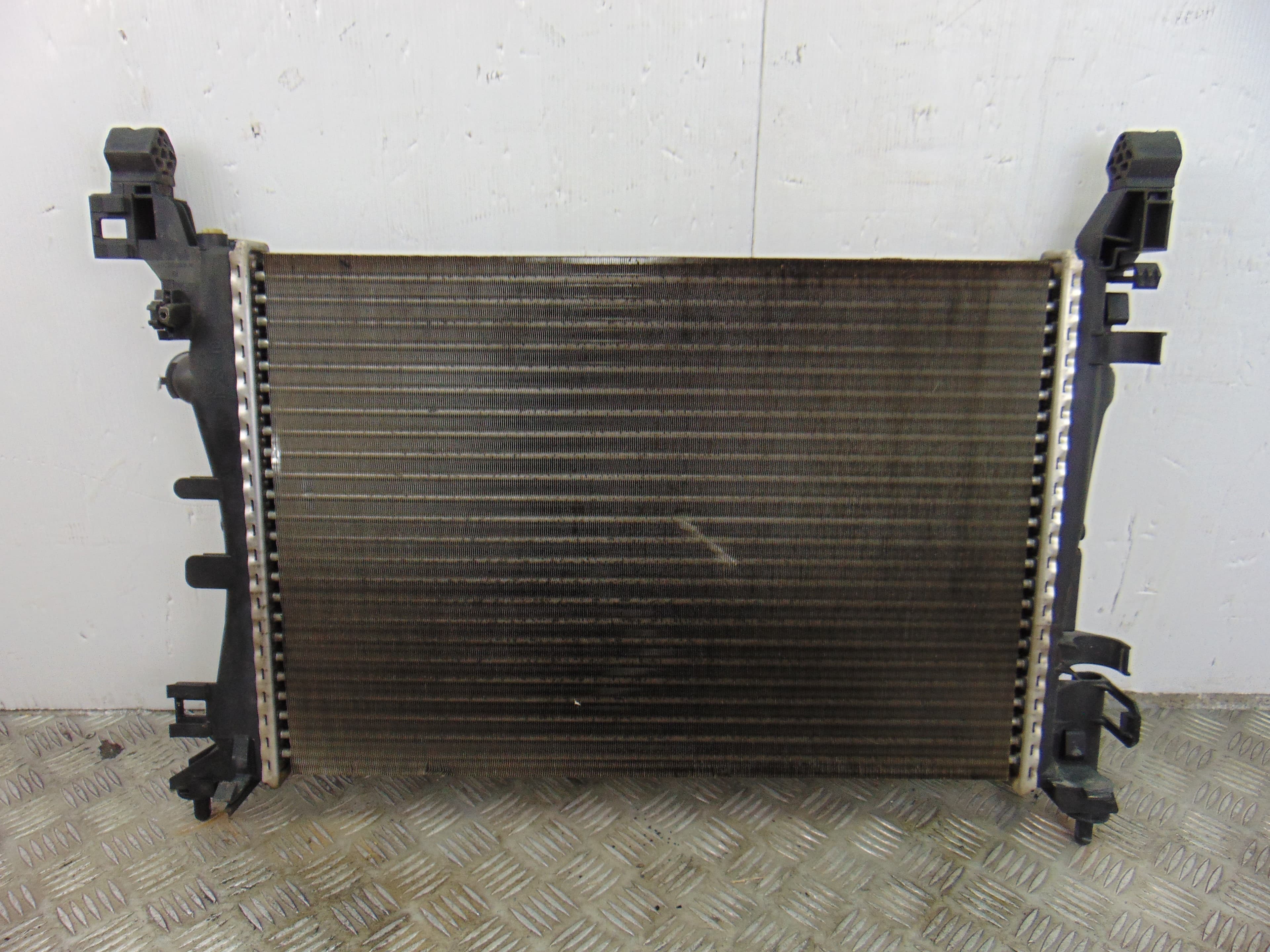 Radiador agua, Opel Corsa D Cosmo 2009, 55701408 usado 3