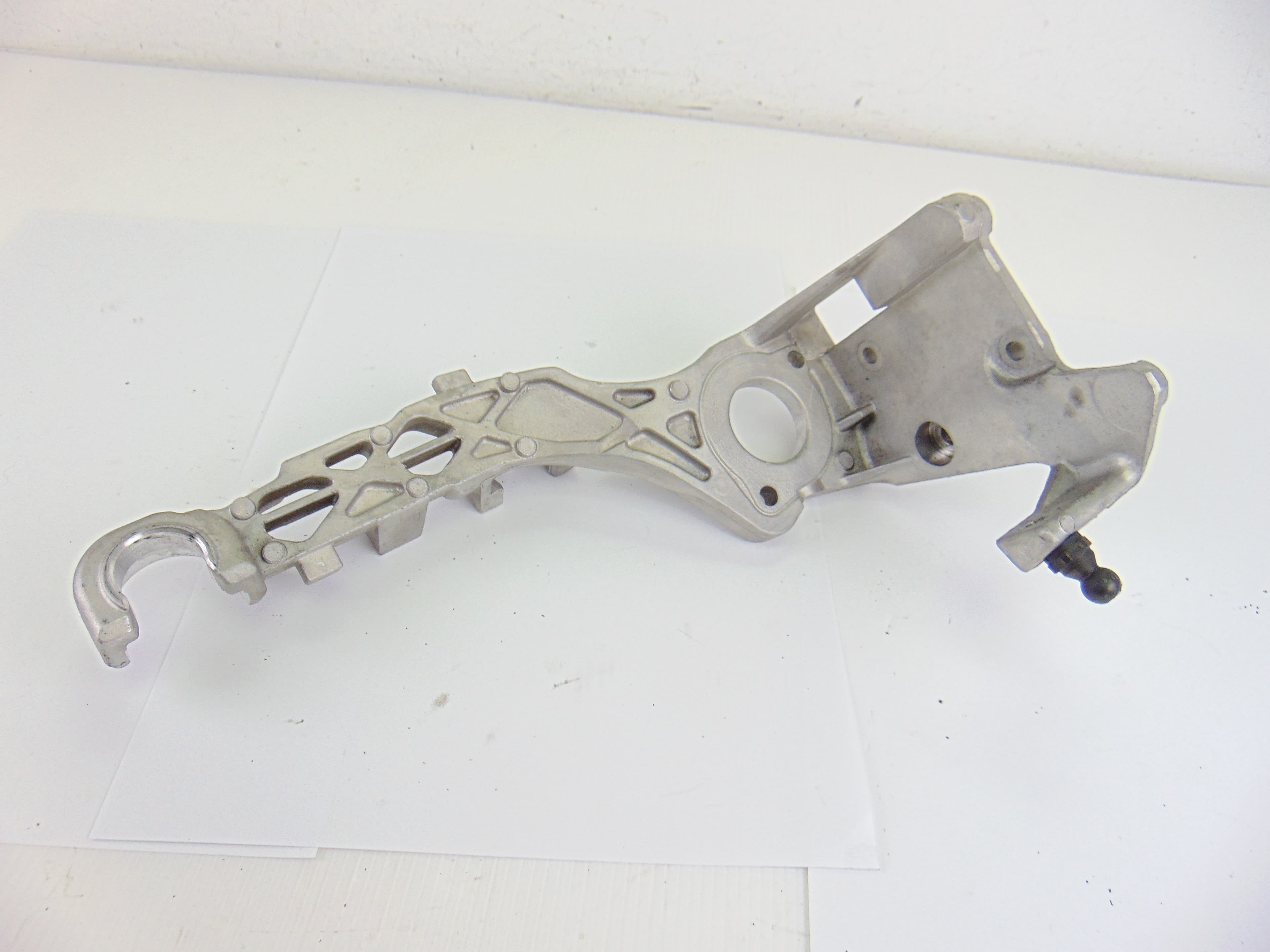 Soporte motor, A6510940427 usado 3
