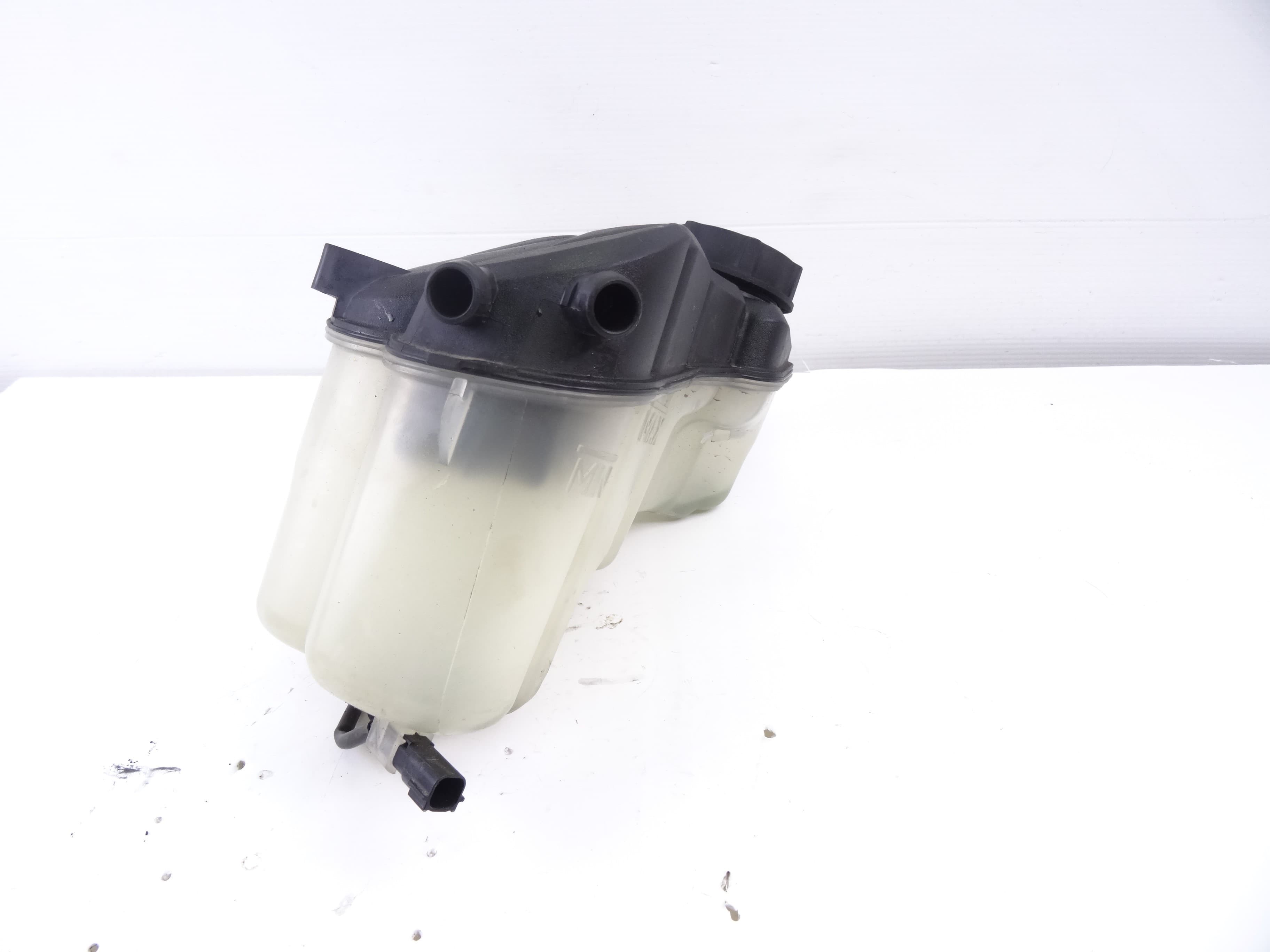 Deposito expansion, Volvo V60 Familiar Summum 2014, 6G918K218 usado 3