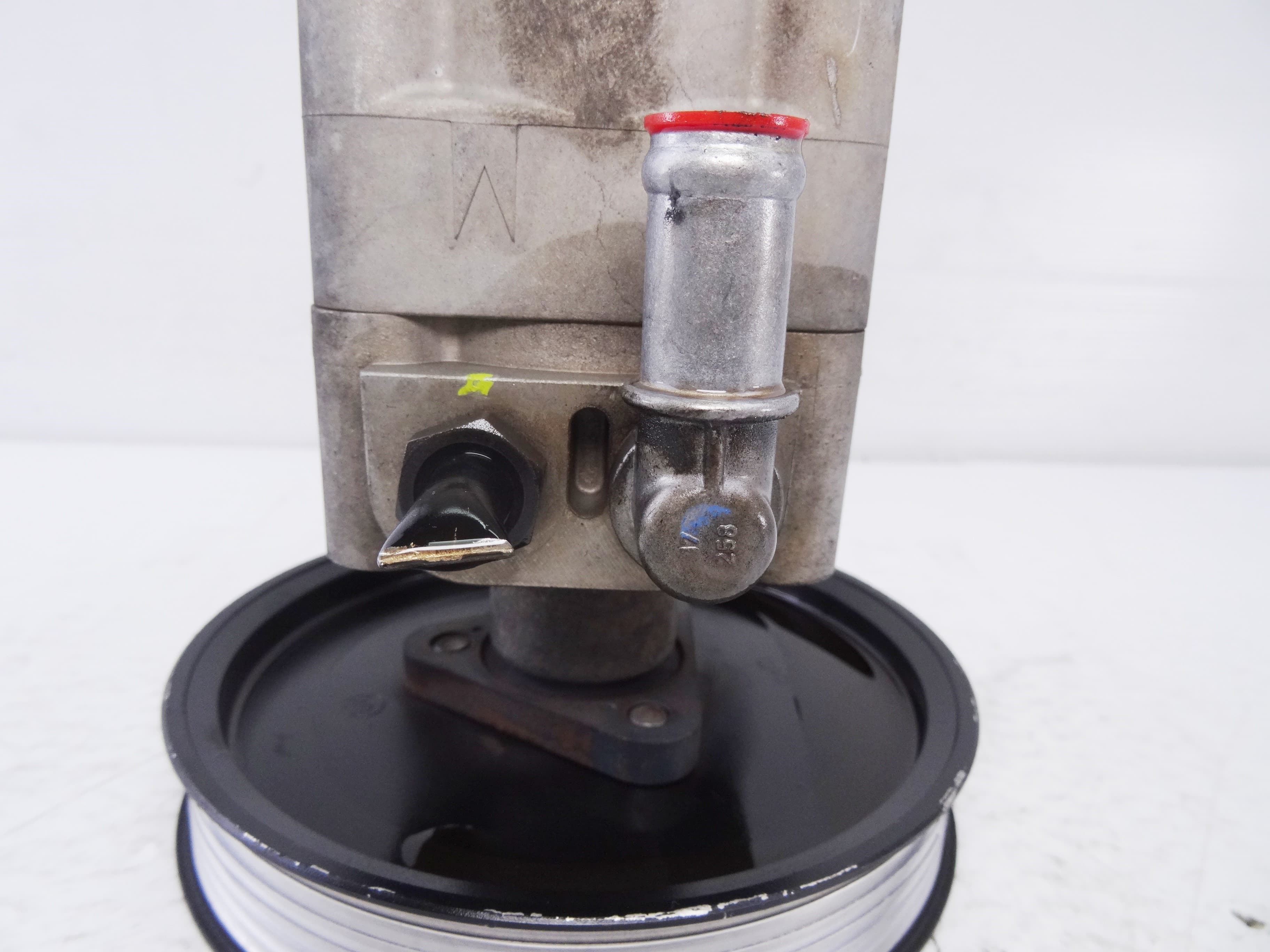 Bomba direccion, BMW Serie 3 Berlina (E46) 316i 2000 usado 3