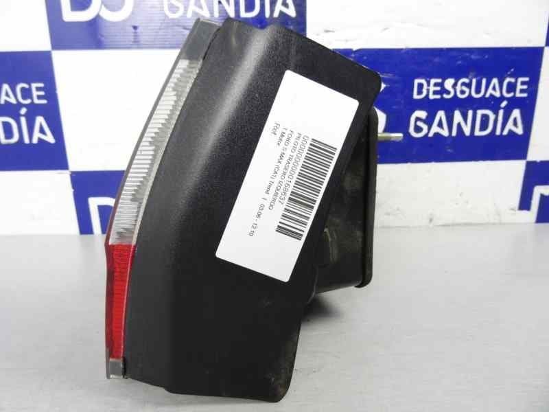 Piloto trasero izquierdo usado 3