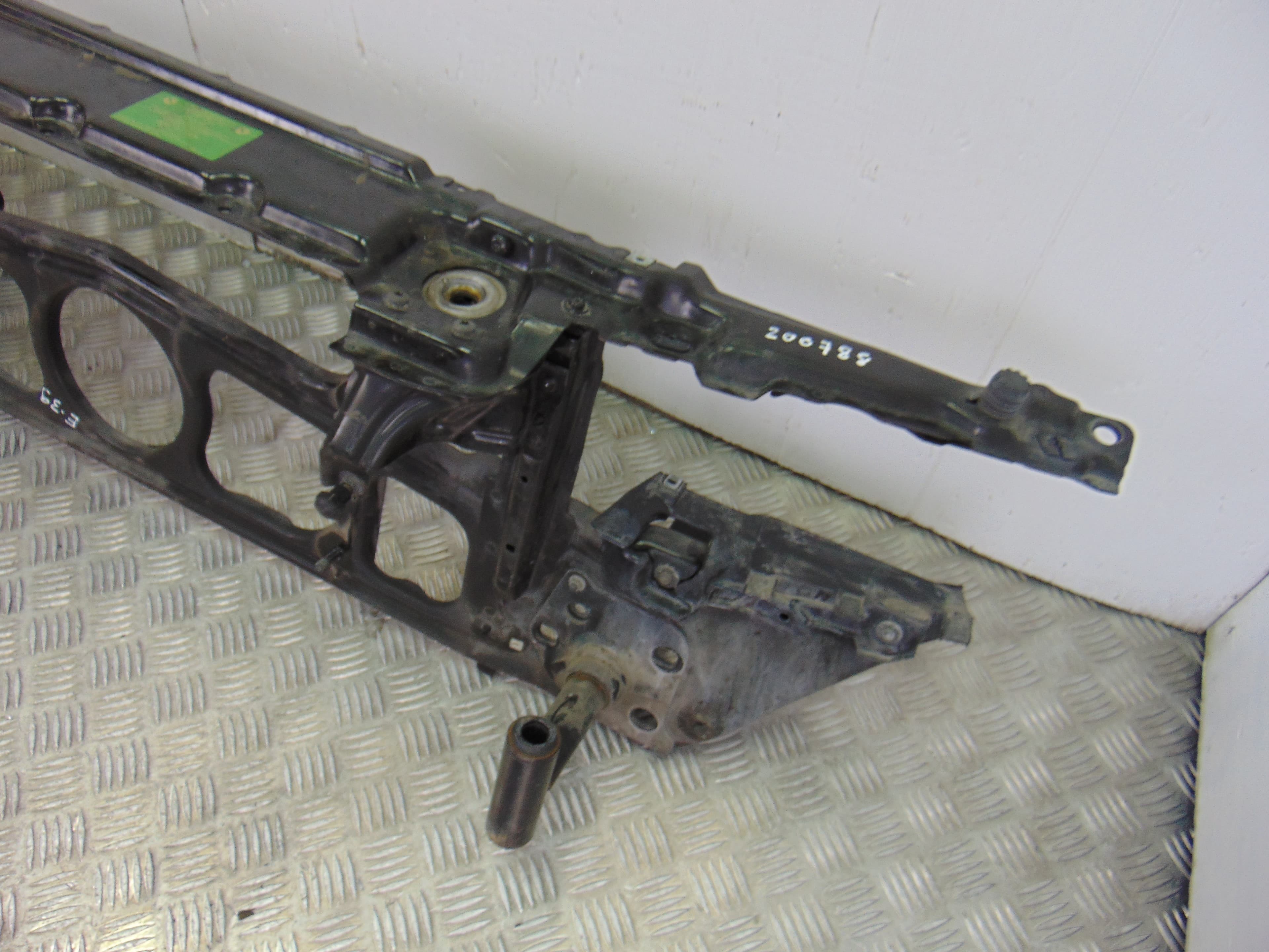 Panel frontal, BMW Serie 5 Berlina (E39) 525i 2001 usado 3