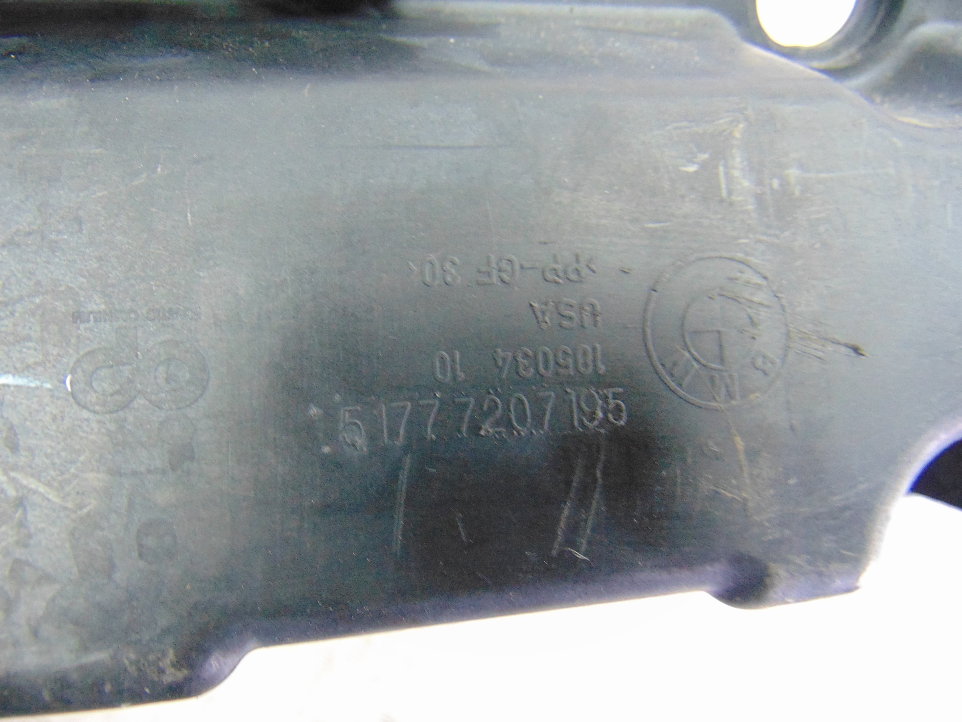 Faldon lateral, 7207195 usado 3