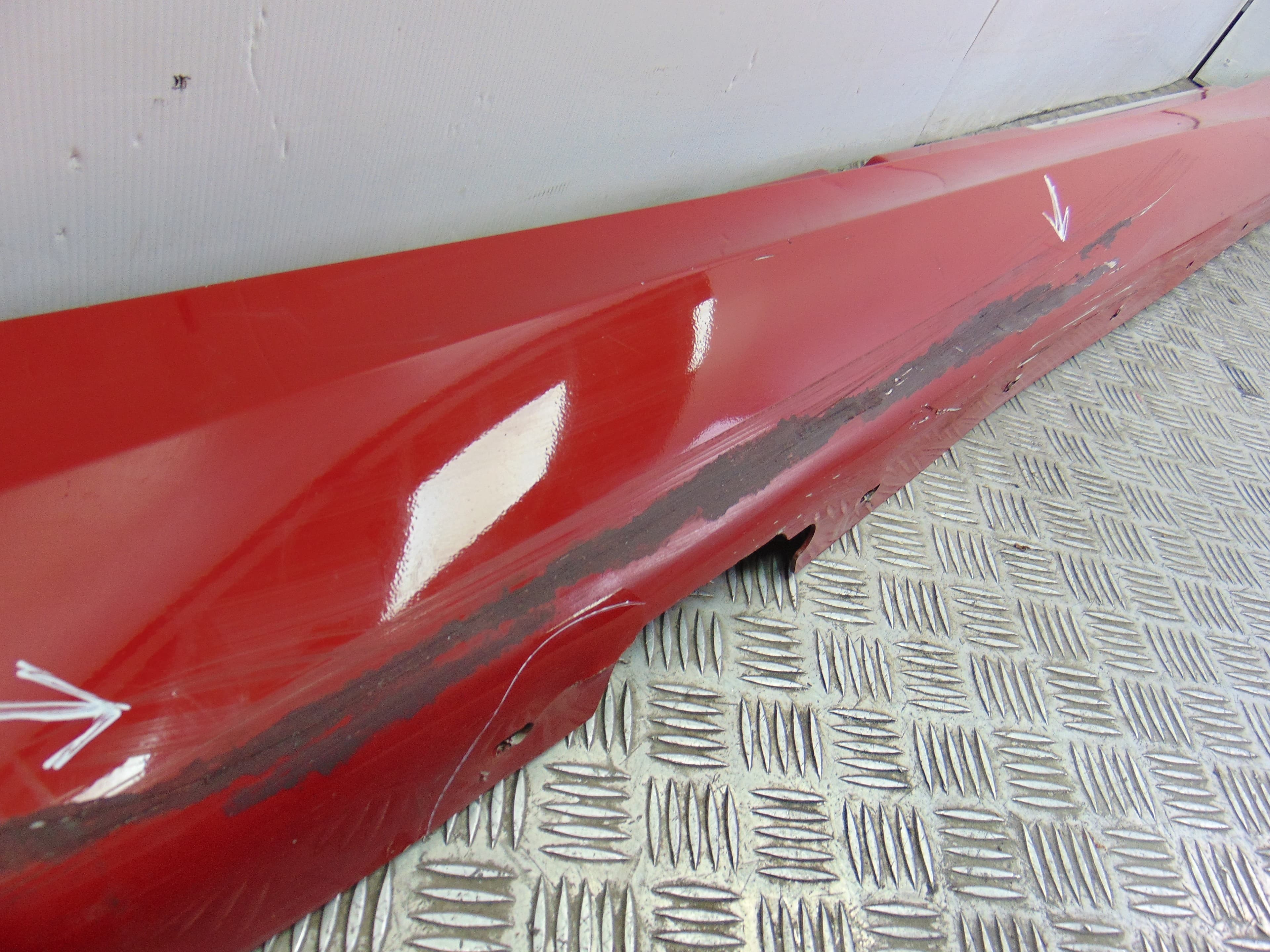 Faldon lateral, BMW Serie 1 Berlina (E81/E87) 123d 2009, 7906816 usado 3