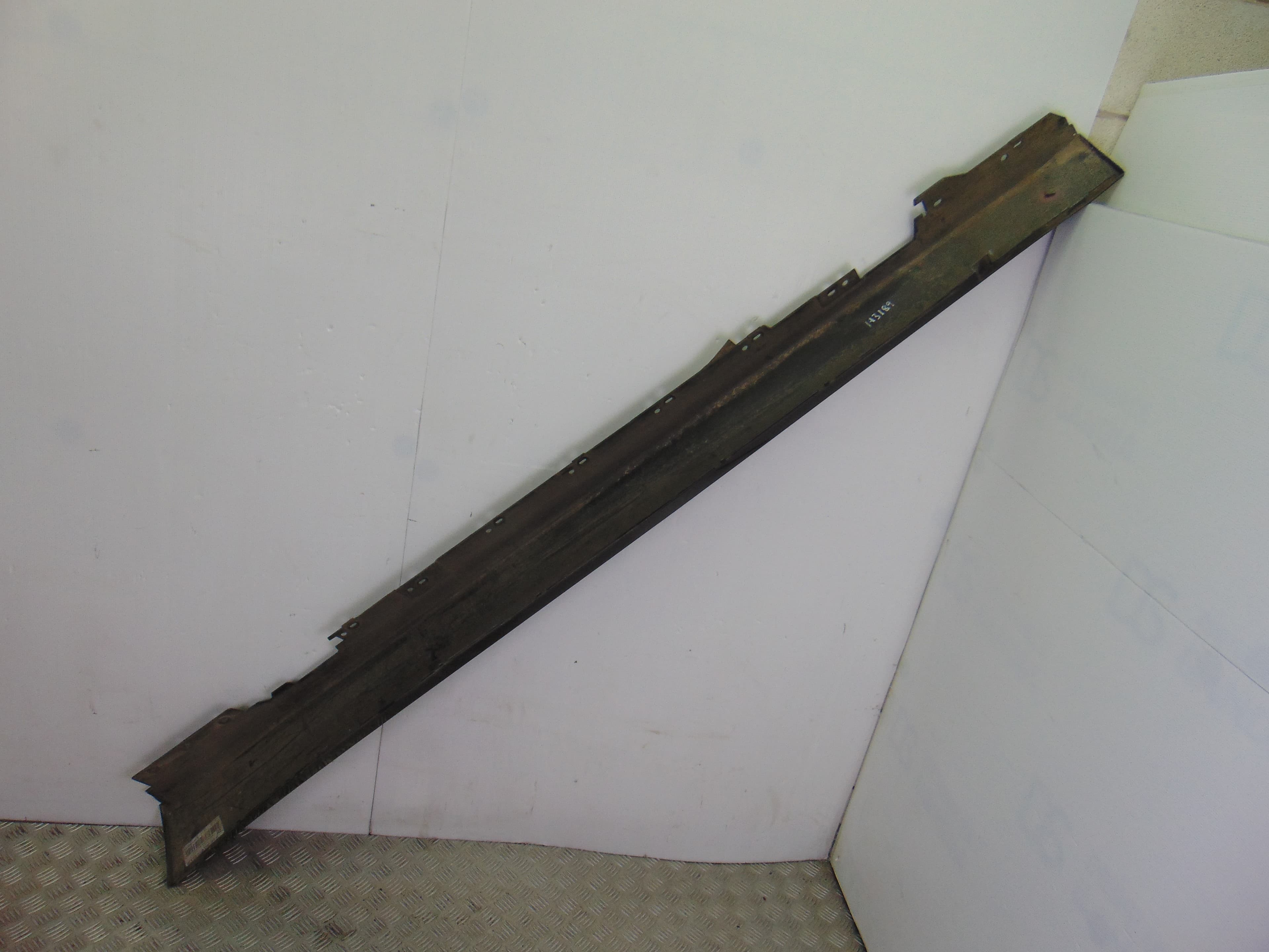 Faldon lateral, 7256912 usado 3