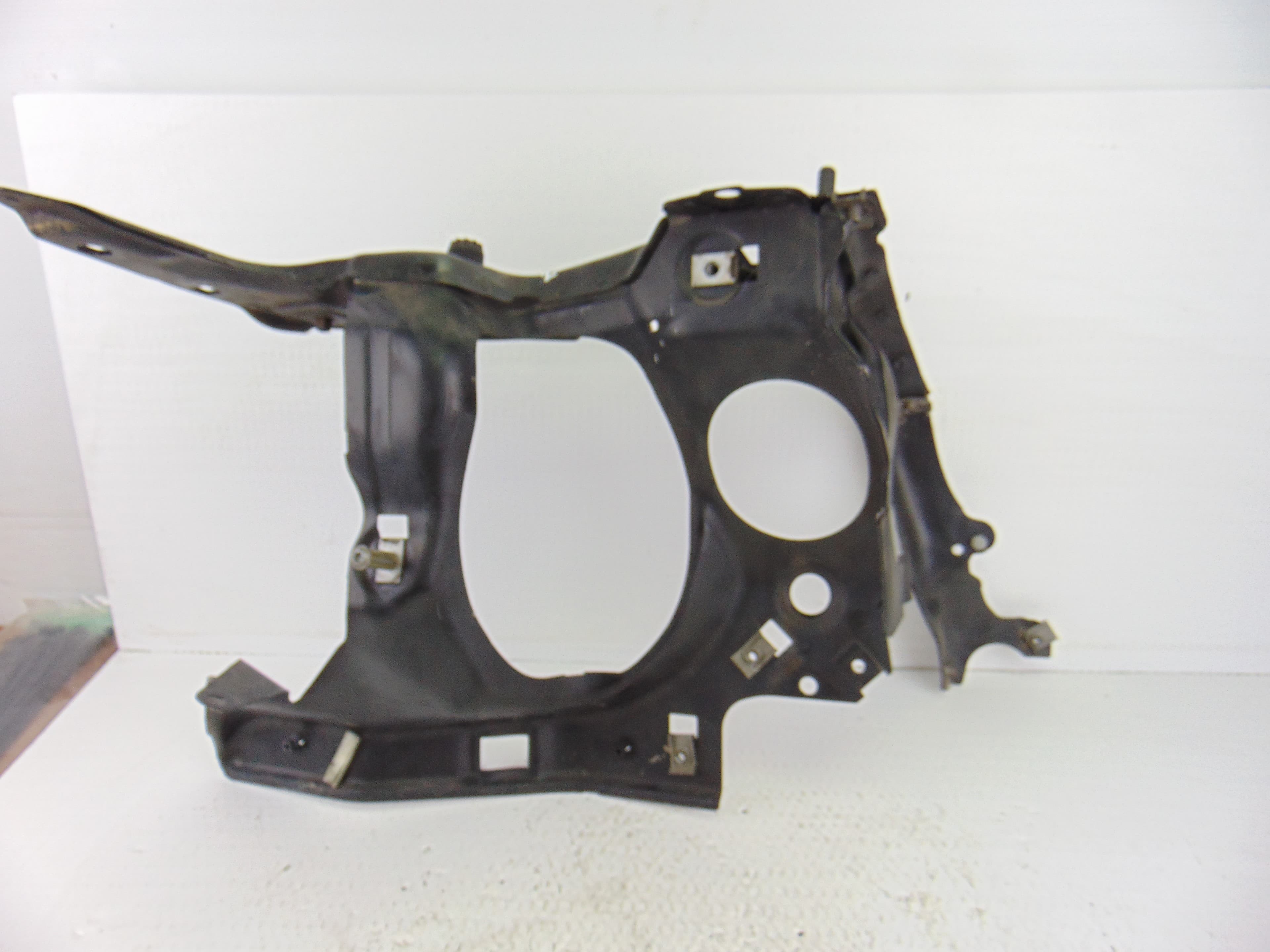 Soporte faro izquierdo, BMW Serie 7 (E65/E66) 740d 2007 usado 3