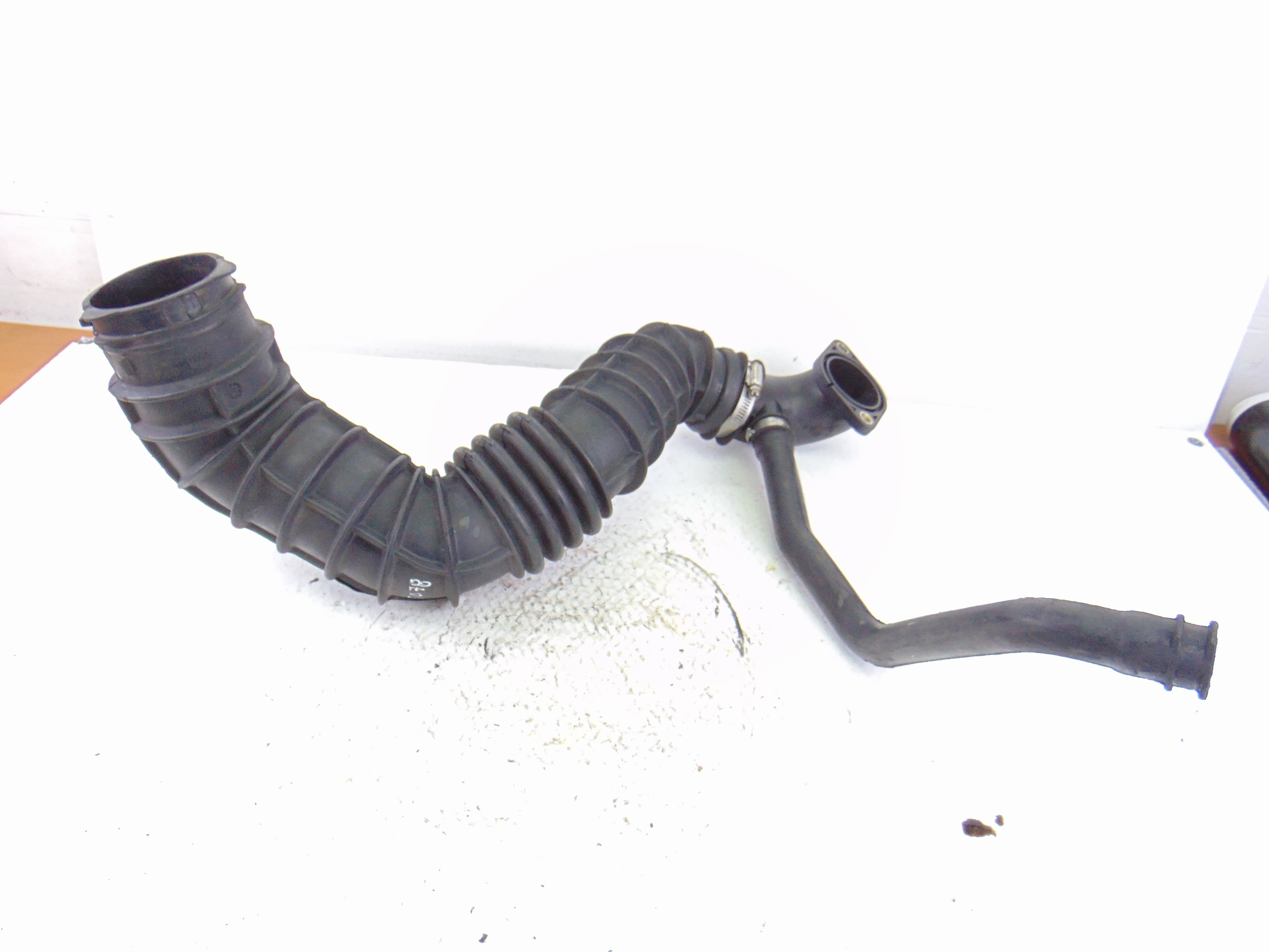 Tubo, YC15C623CD usado 3