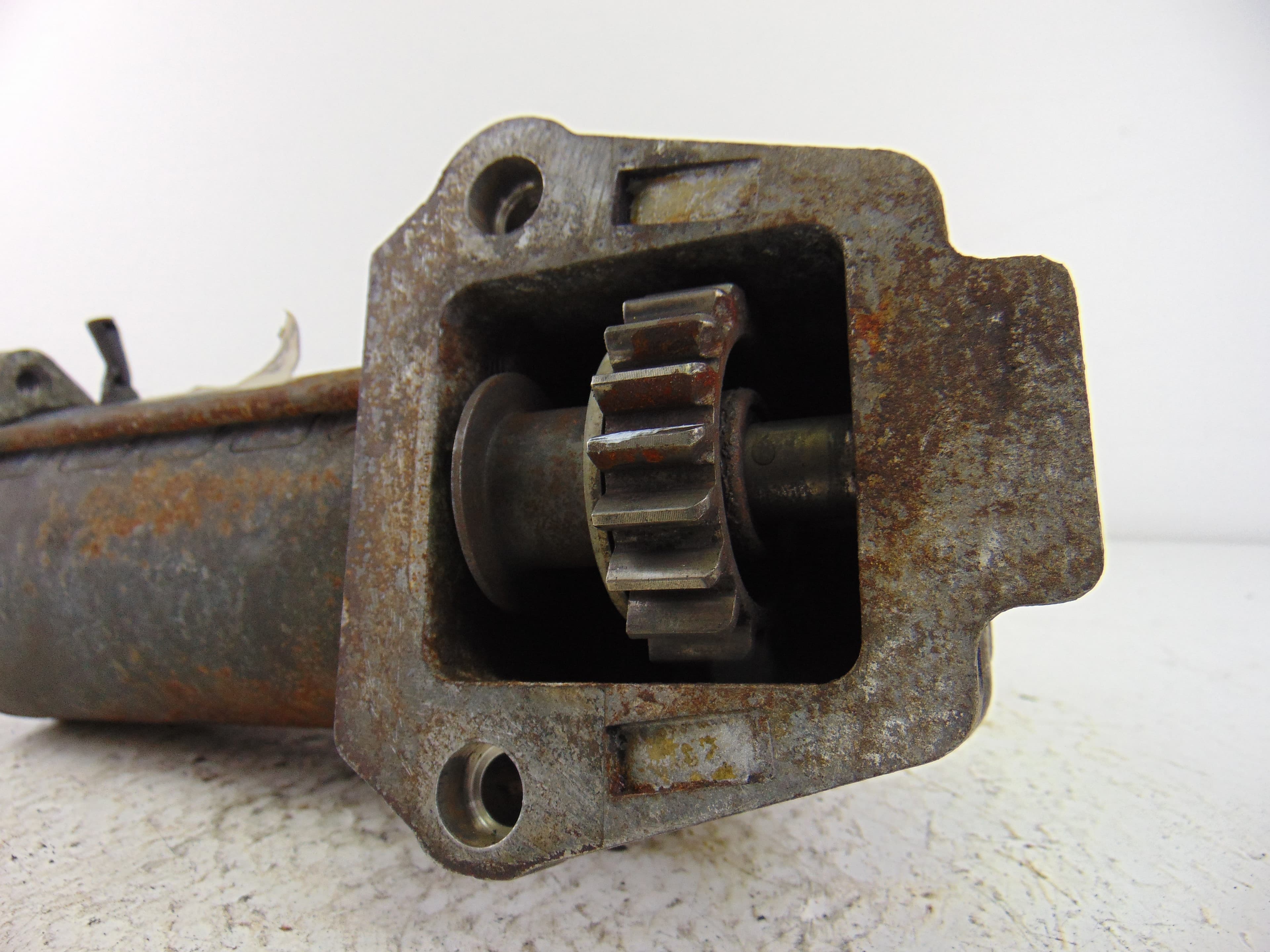 Motor arranque, YC1U-11000-AE usado 3