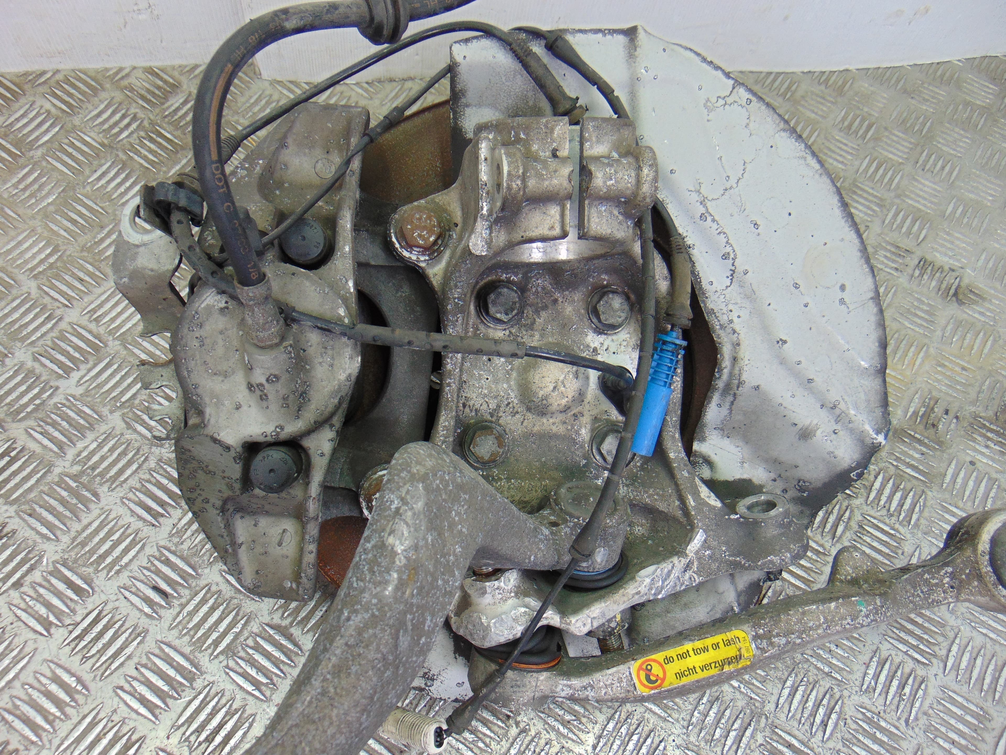 Mangueta delantera izquierda, BMW Serie 7 (E65/E66) 740d 2007 usado 3