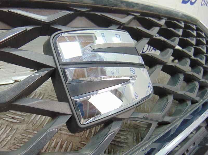 Rejilla delantera, 5FJ853654B usado 3
