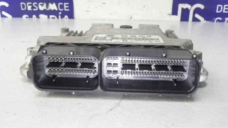 Centralita motor uce, 03G906021HB usado 3