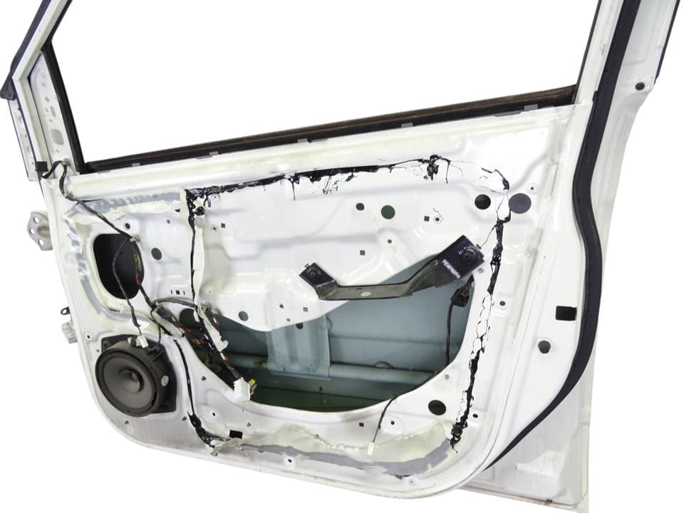 Puerta delantera derecha, Ssangyong Actyon 200 Xdi 2010 usado 3
