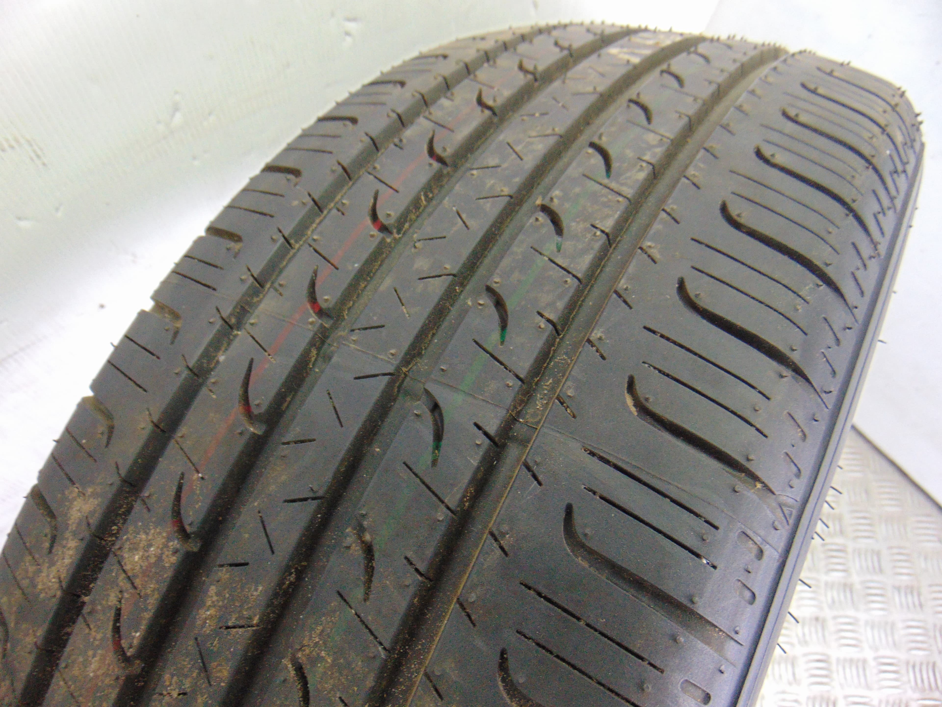 Neumatico, 225/55R19 nuevo 3