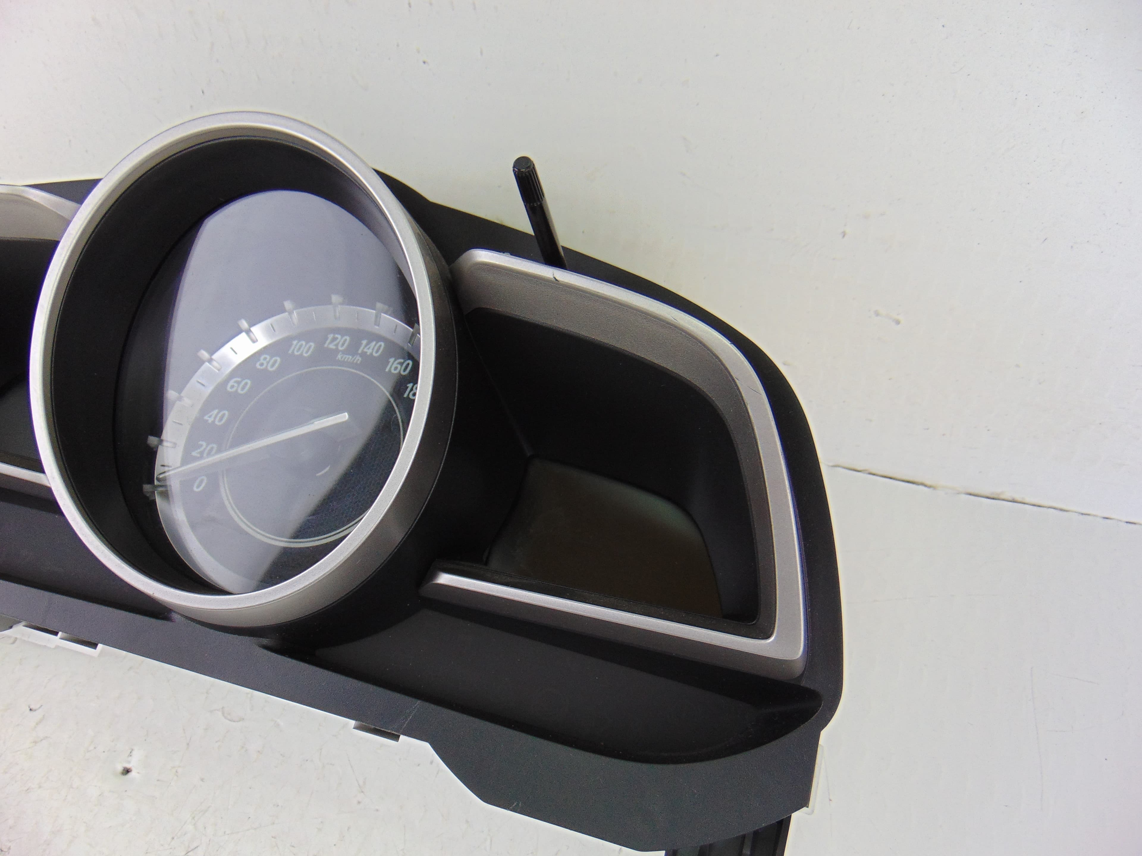Cuadro instrumentos, Mazda 3 Berlina / Sedán (Bm/bn) Luxury 2014 usado 3