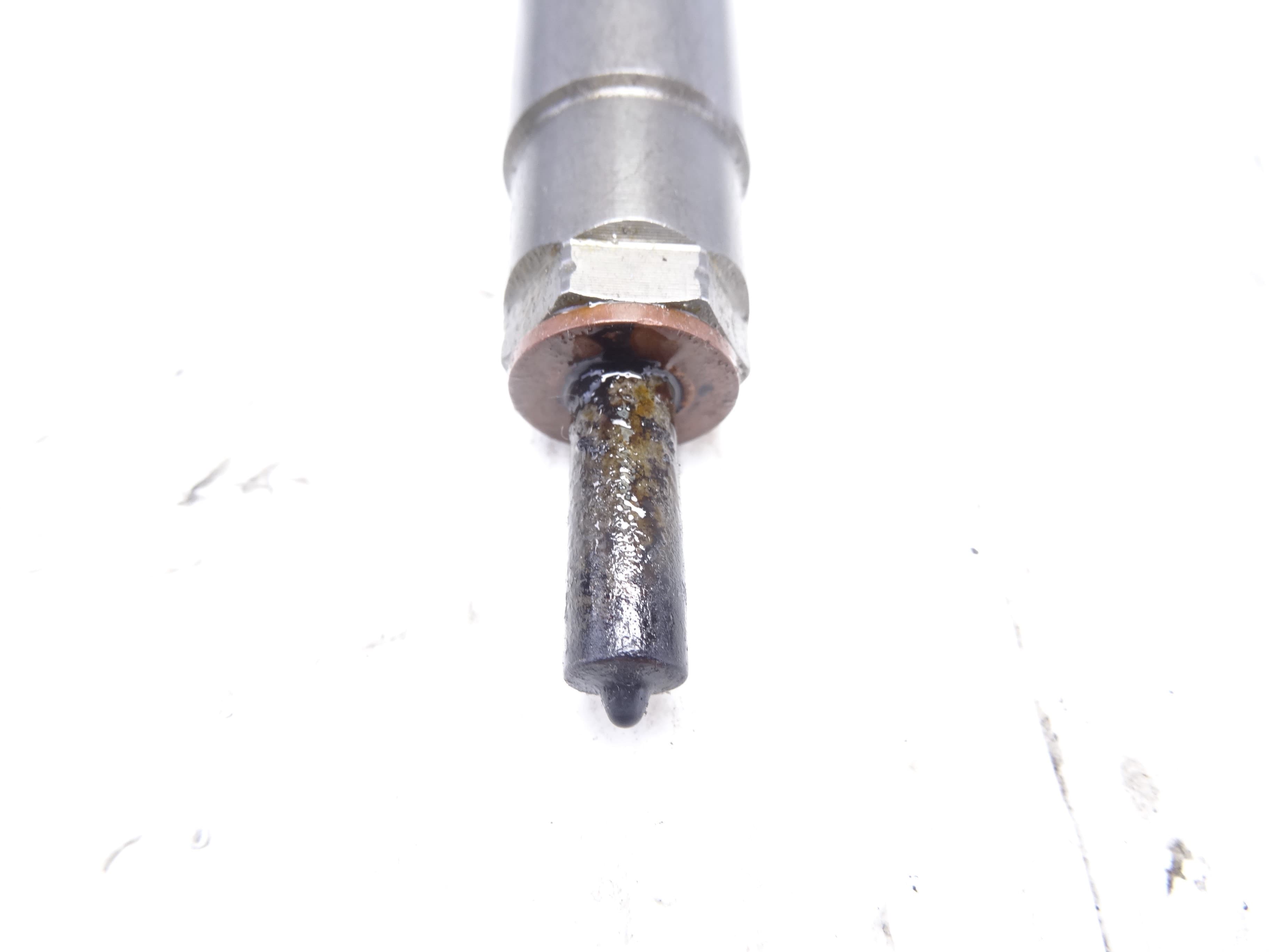 Inyector, FW939K546AB usado 3