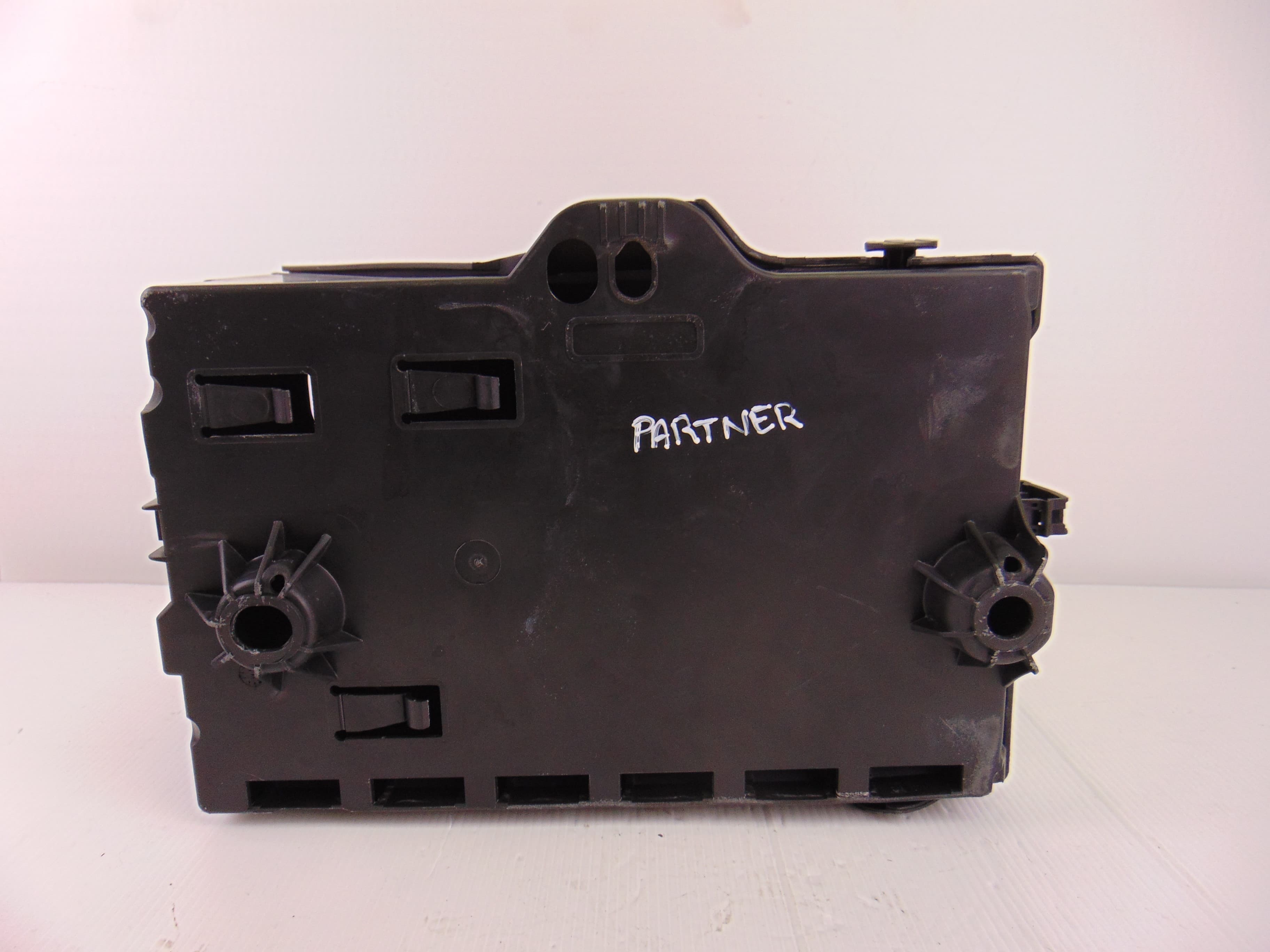 Bateria, Peugeot Partner Furgón Confort L1 2014 usado 3