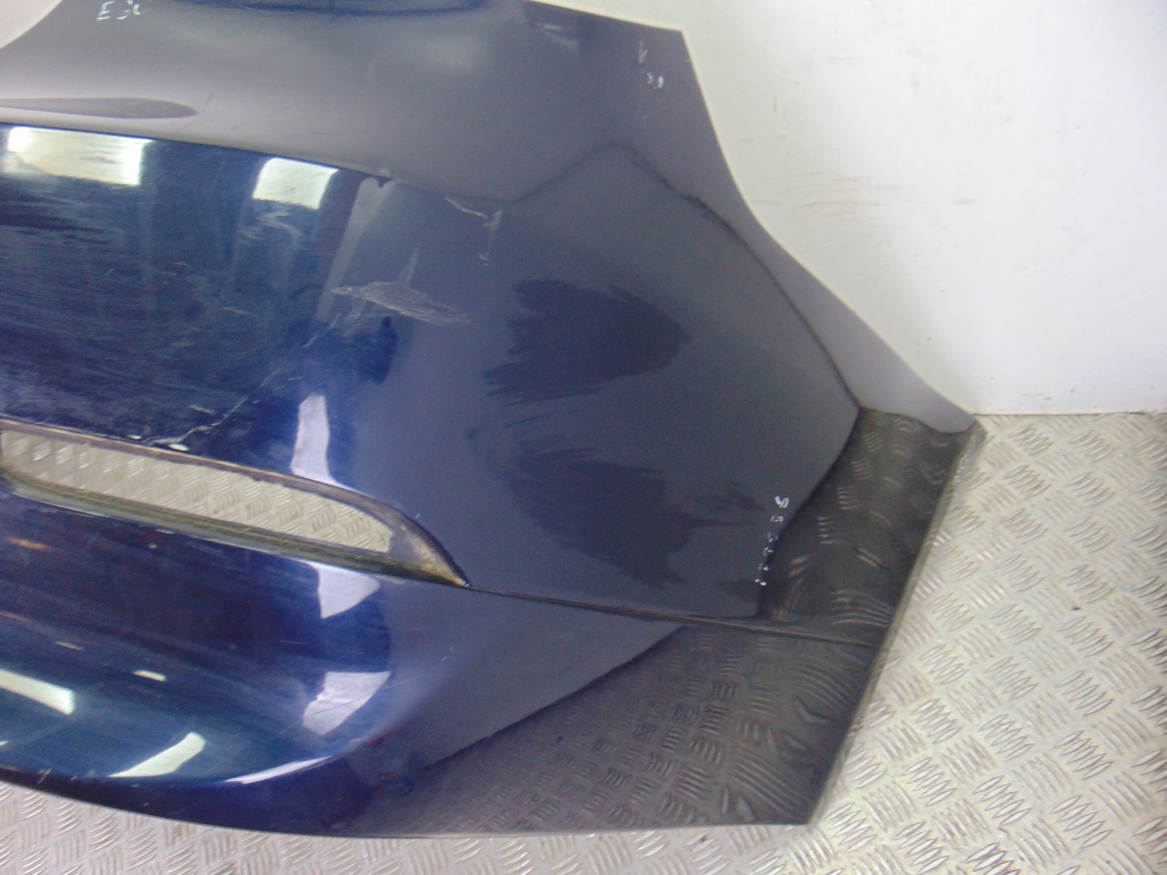 Paragolpes trasero, BMW Serie 5 Berlina (E60) 525d 2005 usado 3