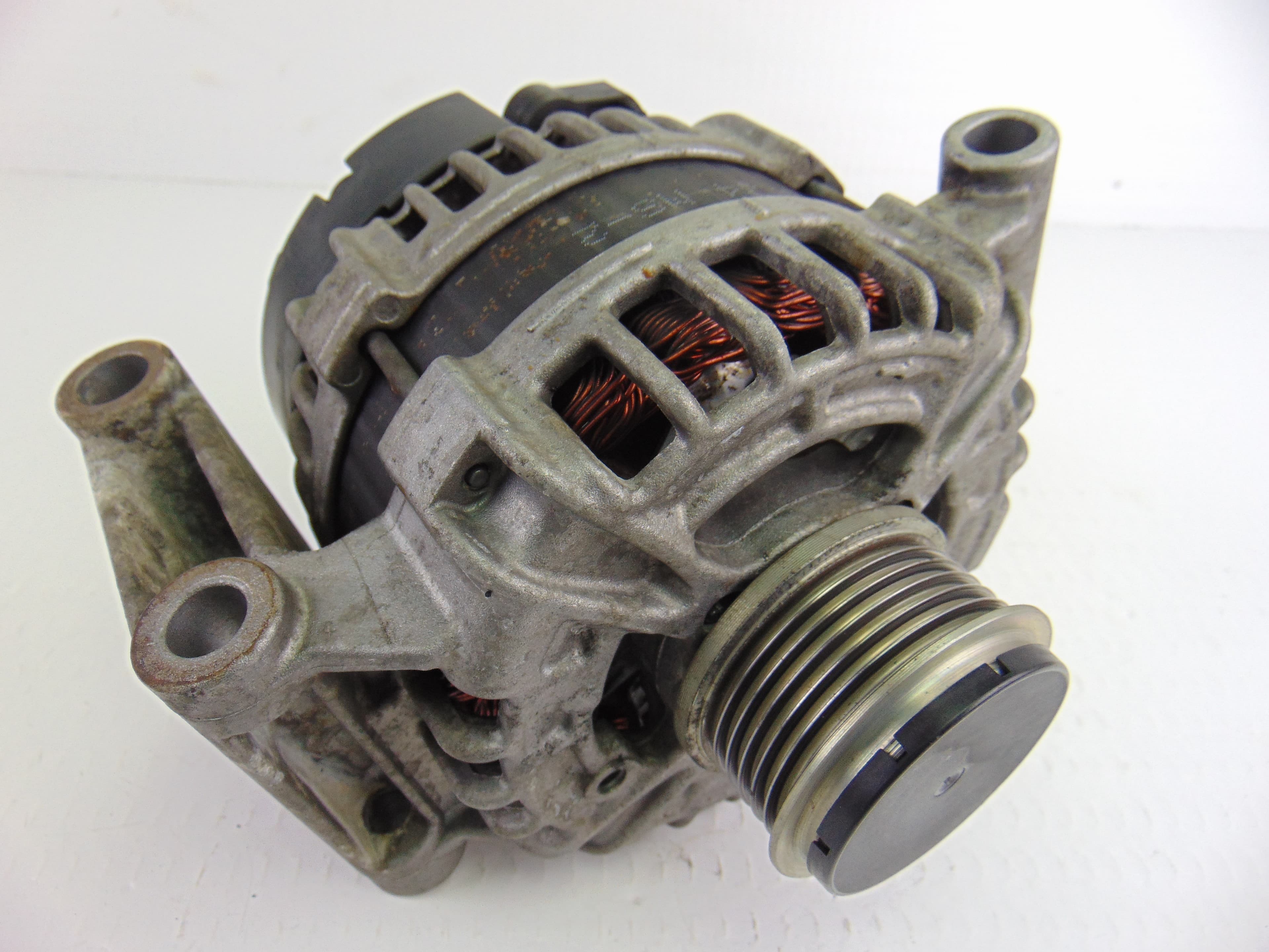 Alternador, CC1T-10300-BC usado 3