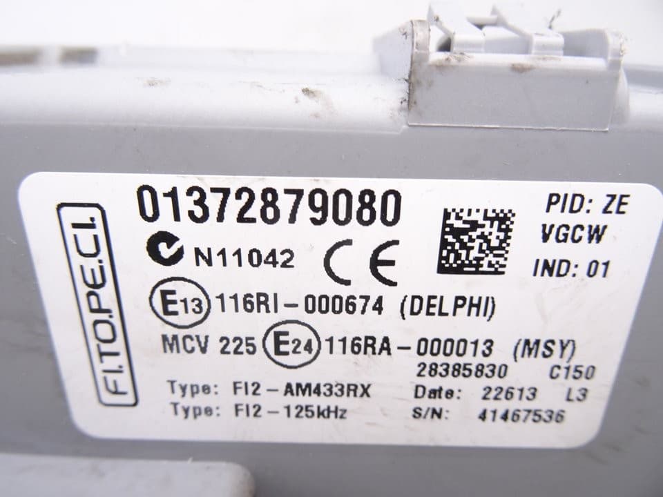 Caja reles / fusibles, Citroen Nemo Furgón 2013, 01372879080 usado 3