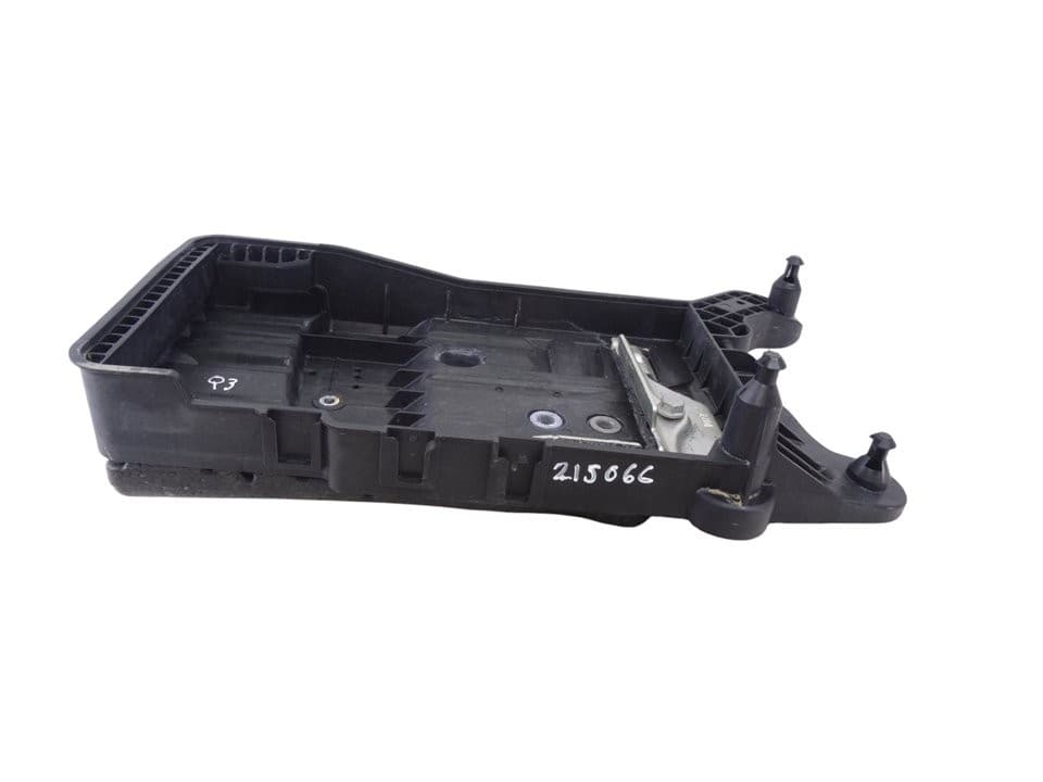 Soporte bateria, Audi Q3 (F3B) 35 TDI S line 2022, 5QF915325B usado 3